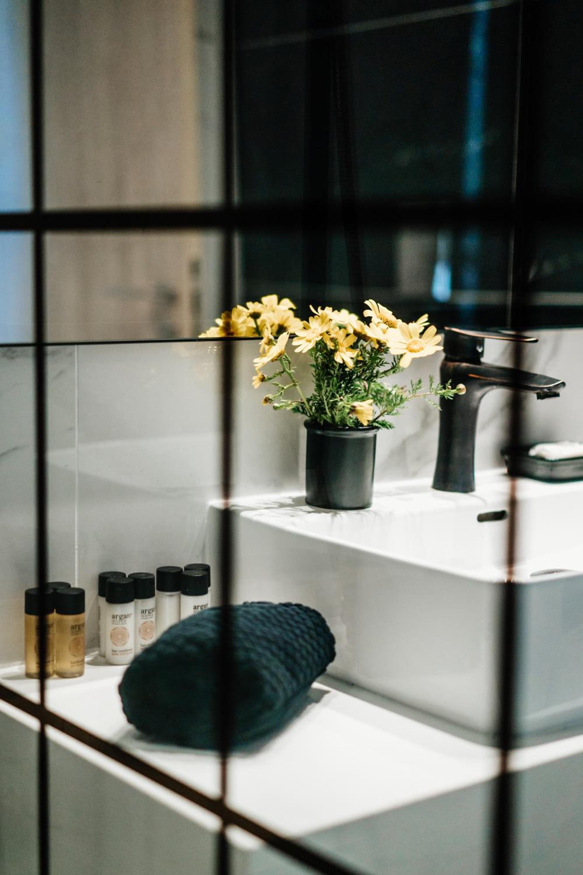 Junior Sea View Suite with Jacuzzi