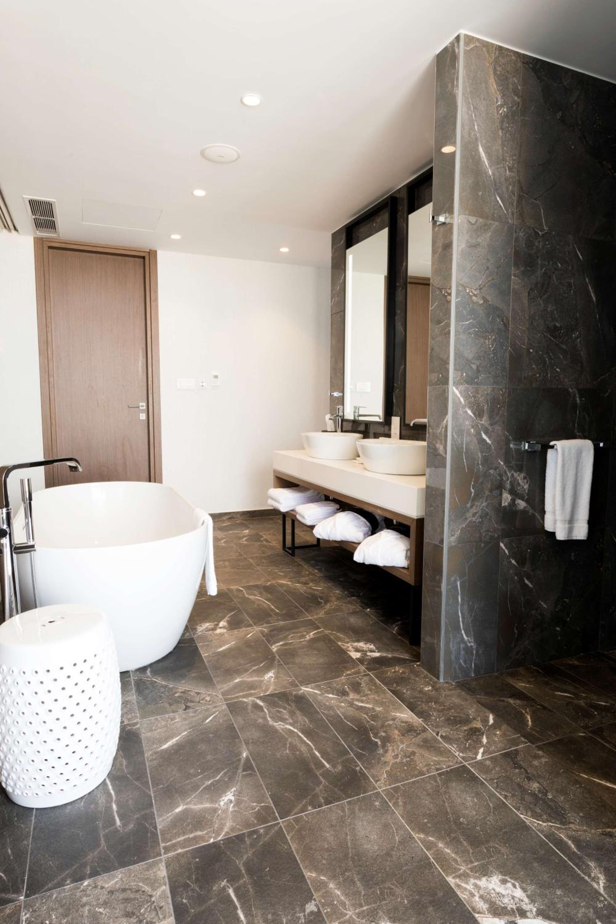 Suite with Panoramic View
