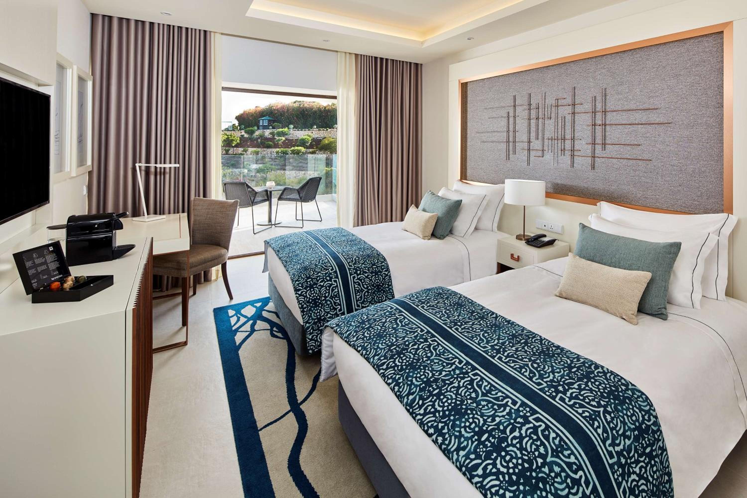 Premium Twin Room with Sea View