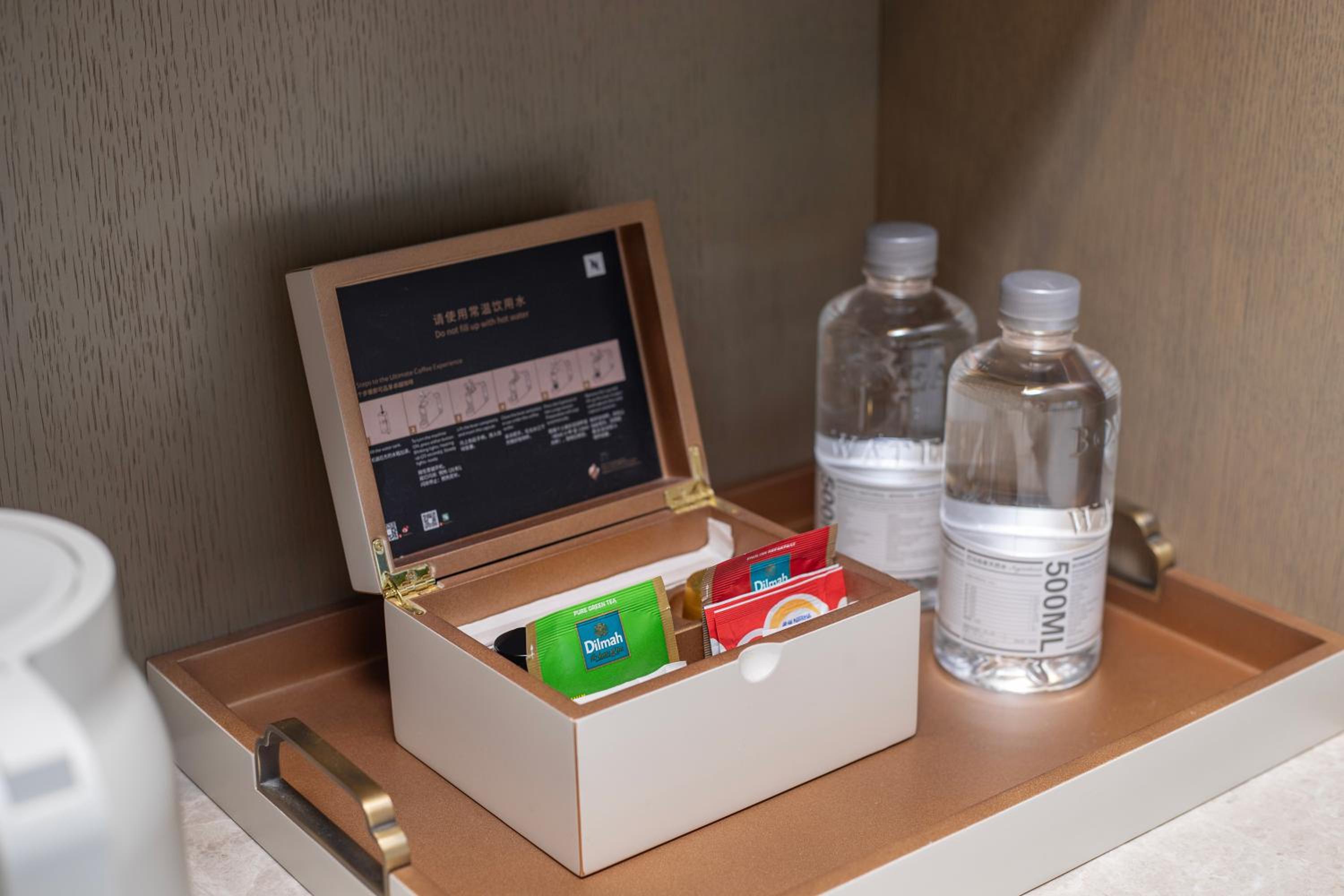 Superior room with 1 king-size bed