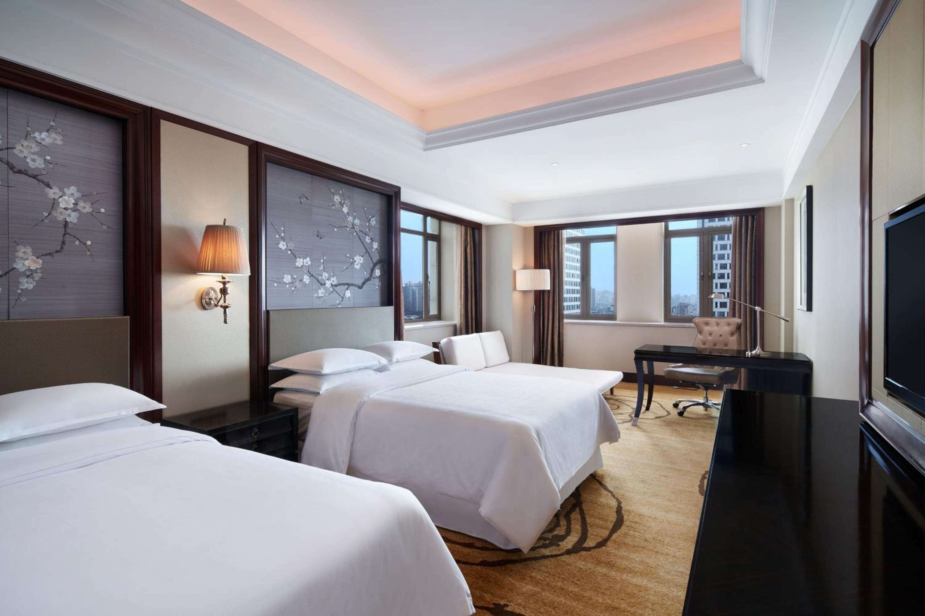 Deluxe Family Twin Room