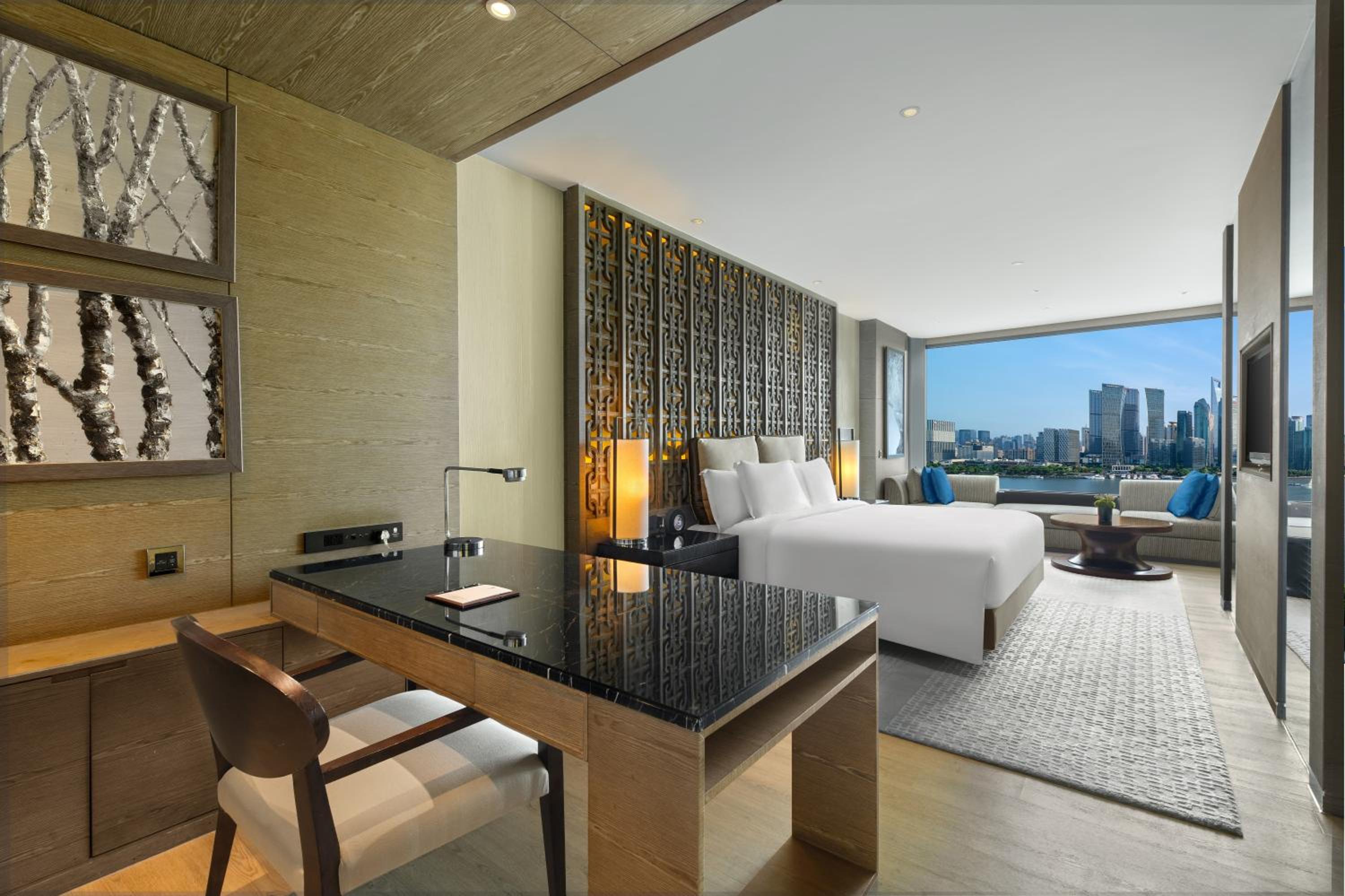 Riverside Retreat King