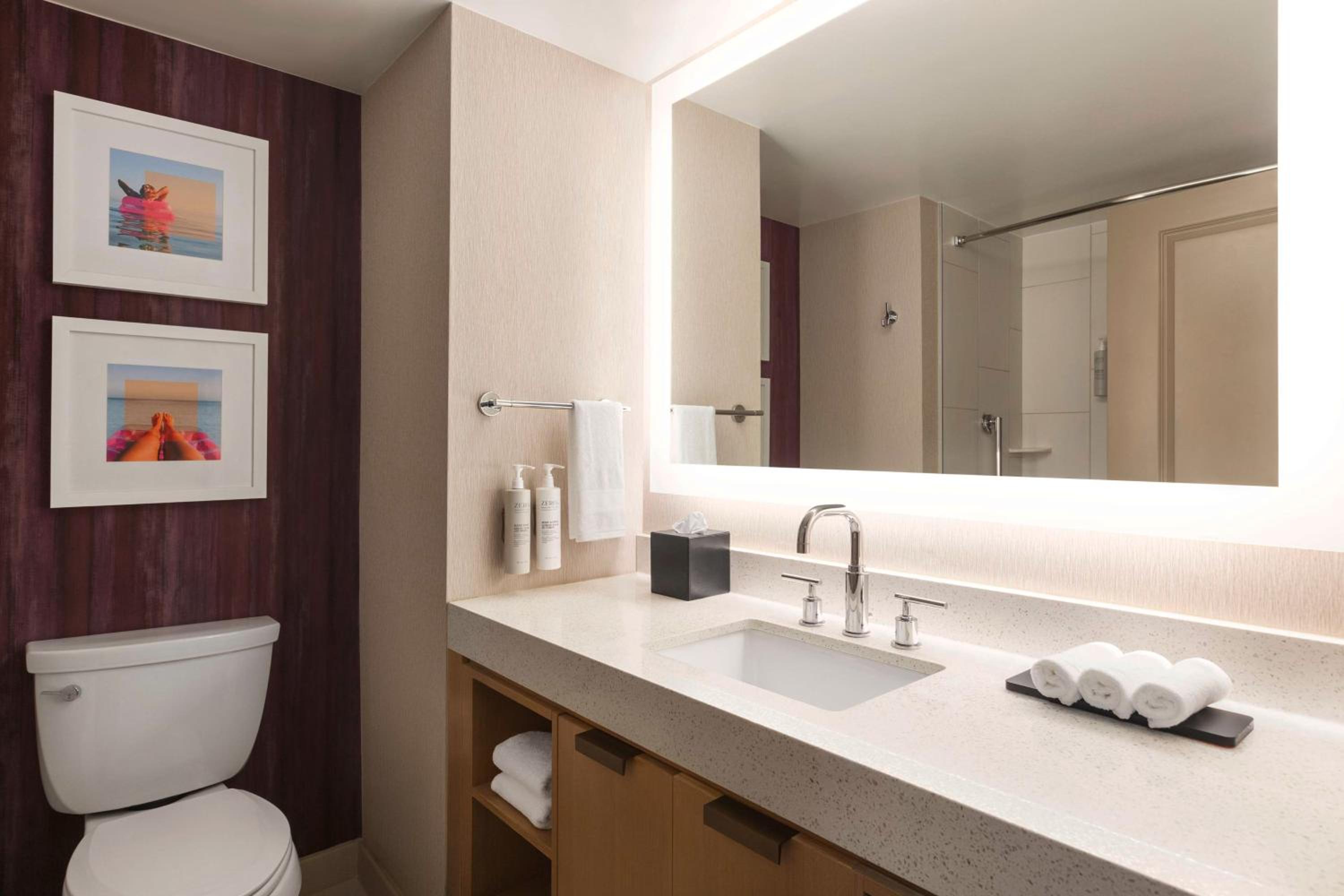 Suite with Two Queen Beds - Non-Smoking