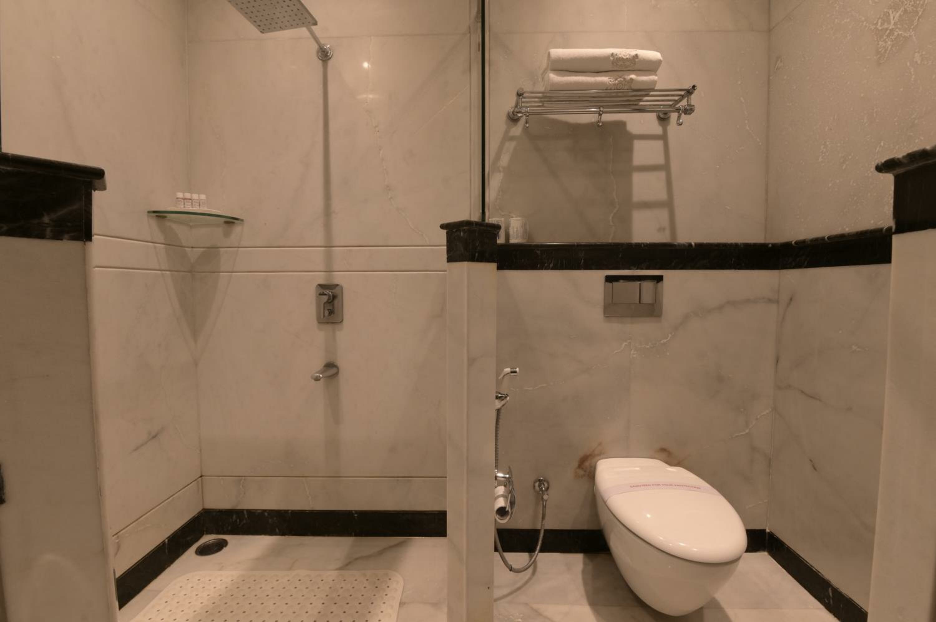 Haveli Room Non Lake Facing: Avail 15% Discount on all restaurant bills,50% Discount on any spa services (Valid for stay till 30th September 2025)