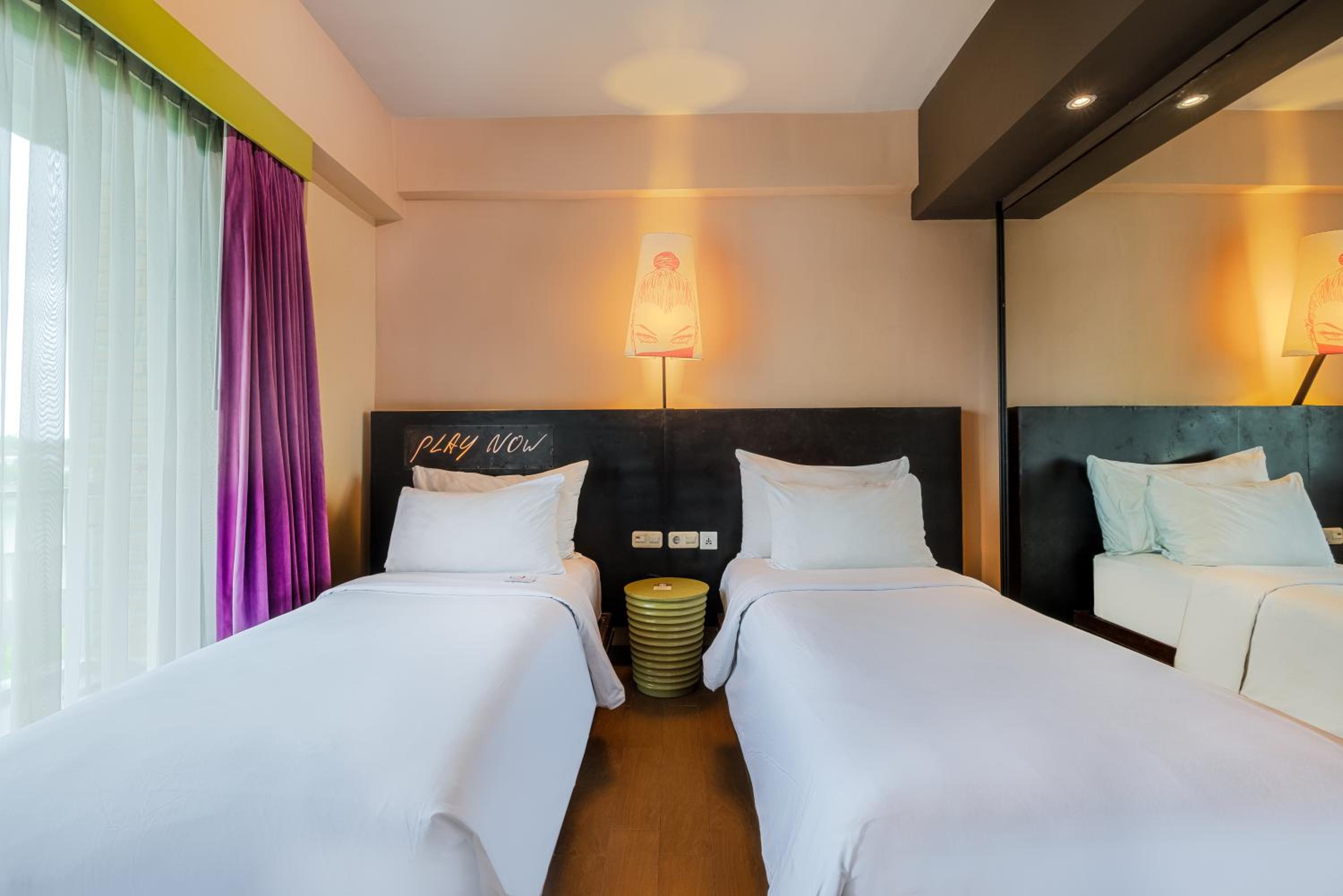 Dash Studio with City View with Free 2 Bottles Beer