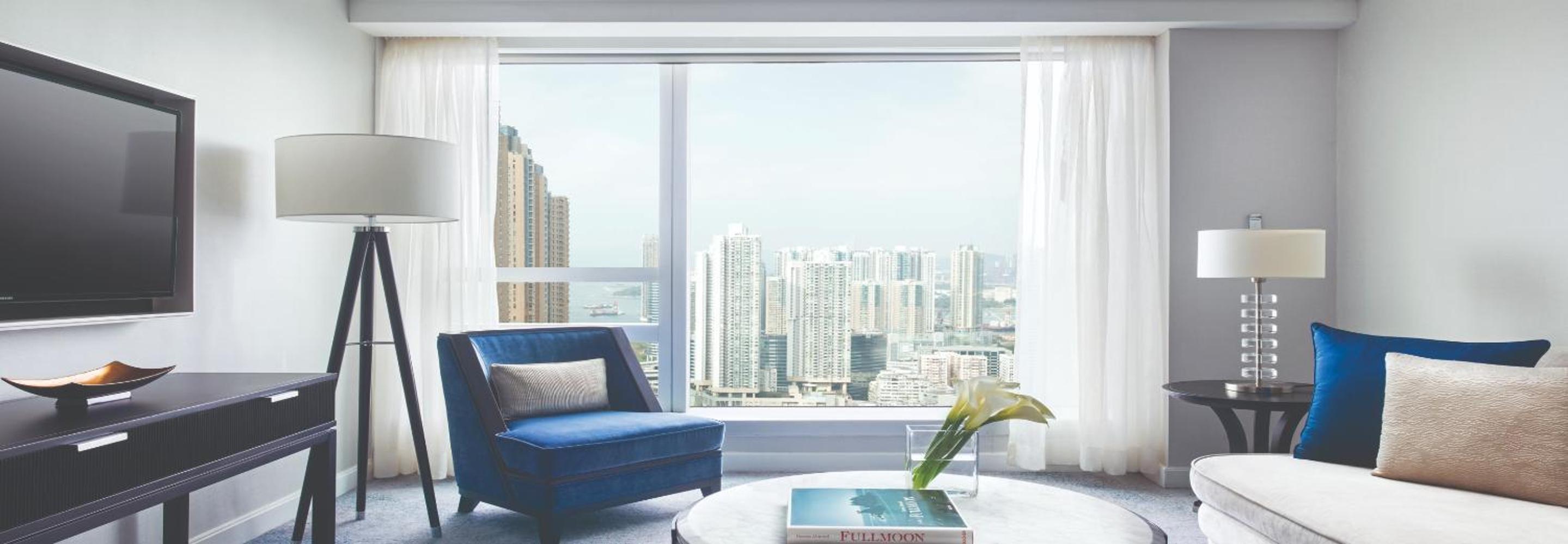 Club One-Bedroom Suite