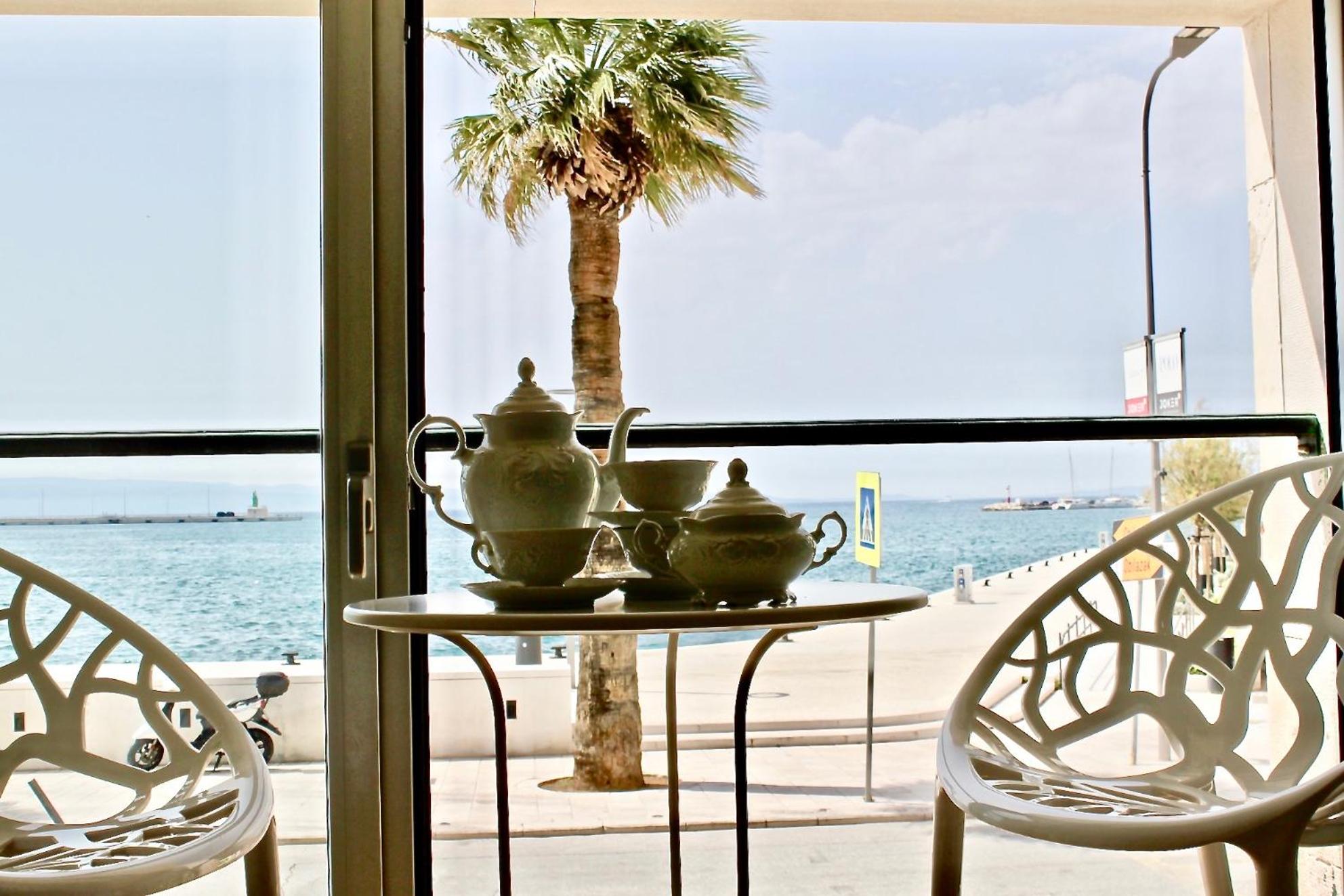 Luxury Room - sea view  & loggia