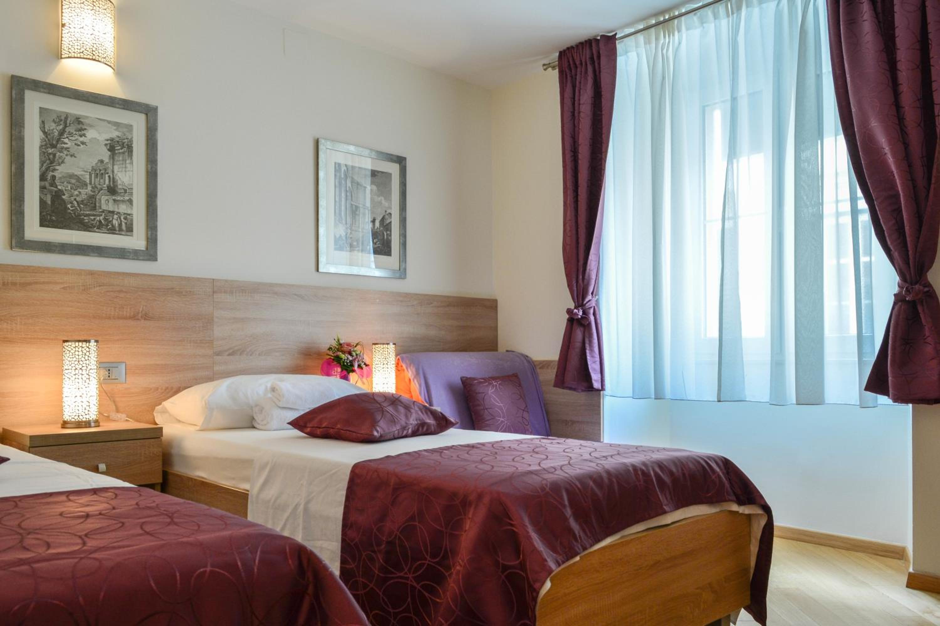 Double or Twin Room with City View