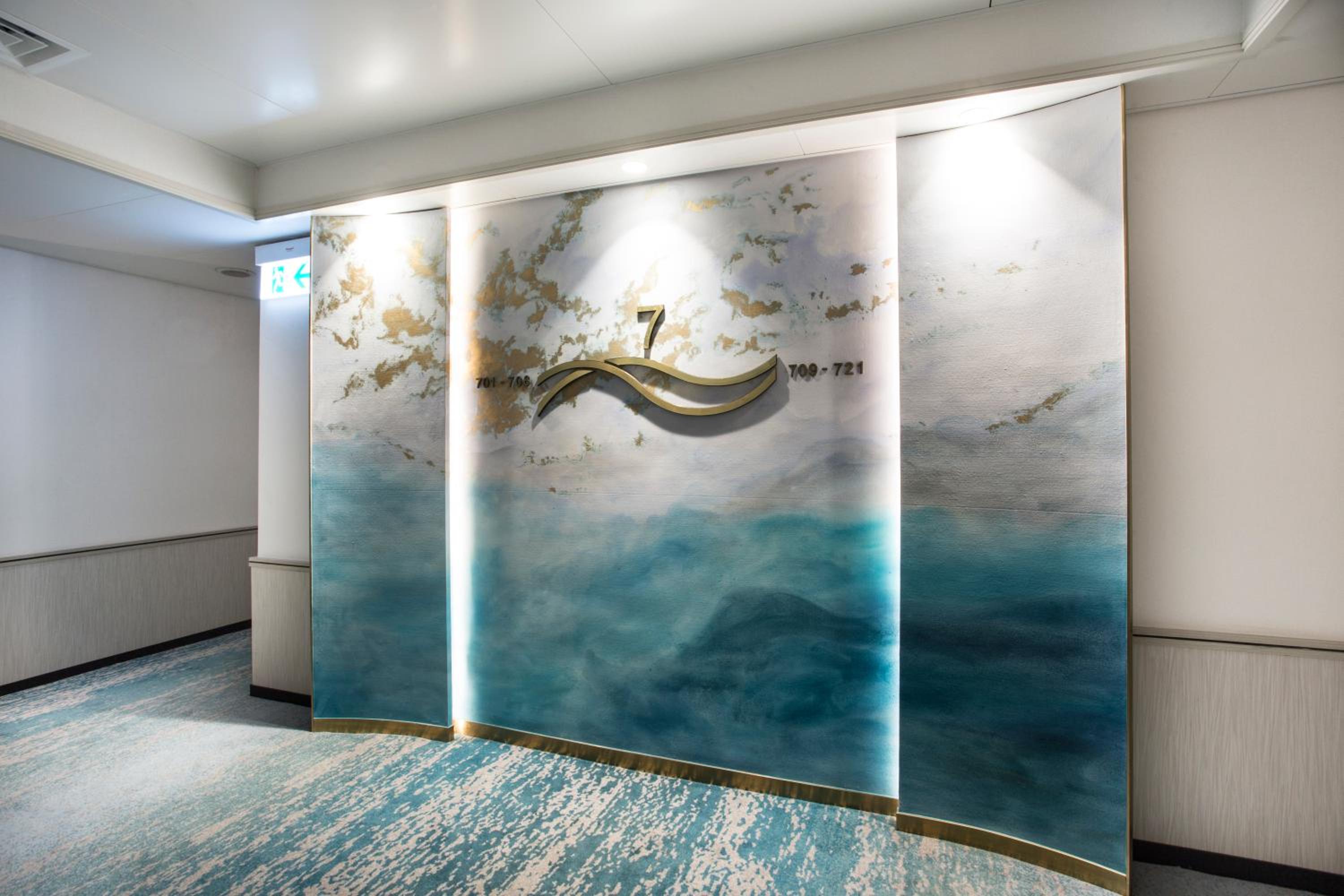 Premier Ocean with Twin Beds