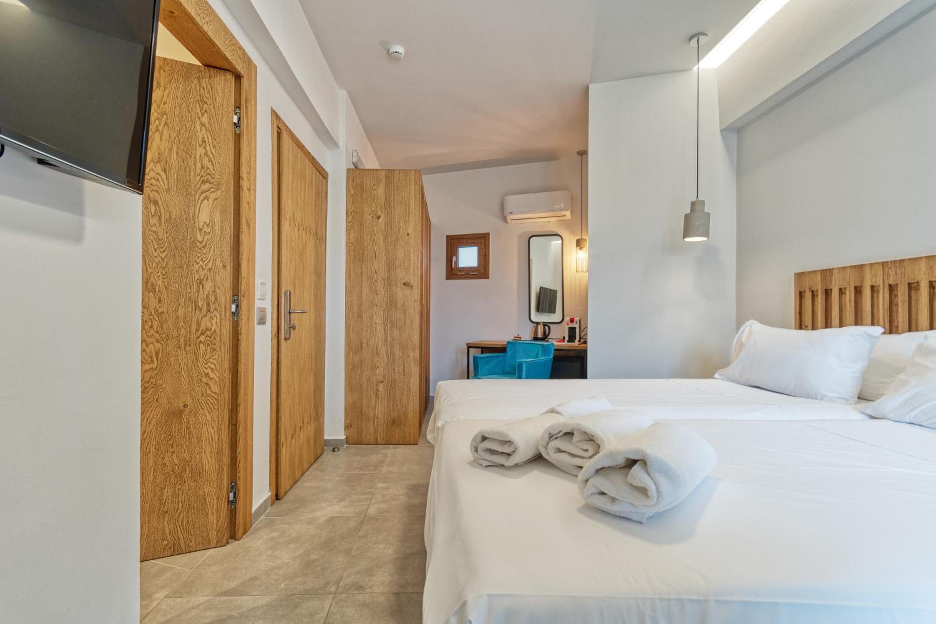 Classic Budget Room Side Sea View (annex)