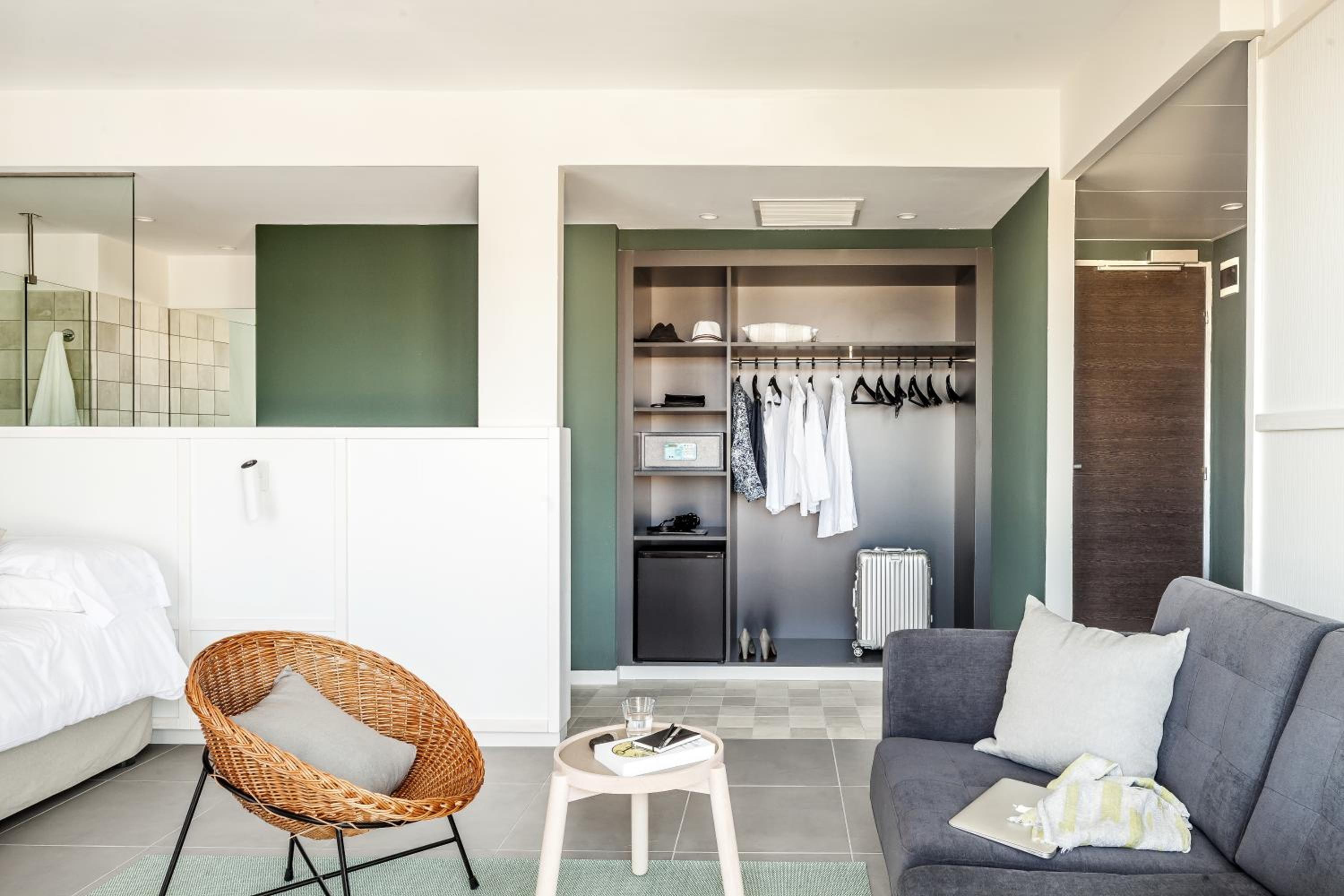 Premium Junior Suite (2 Adults)