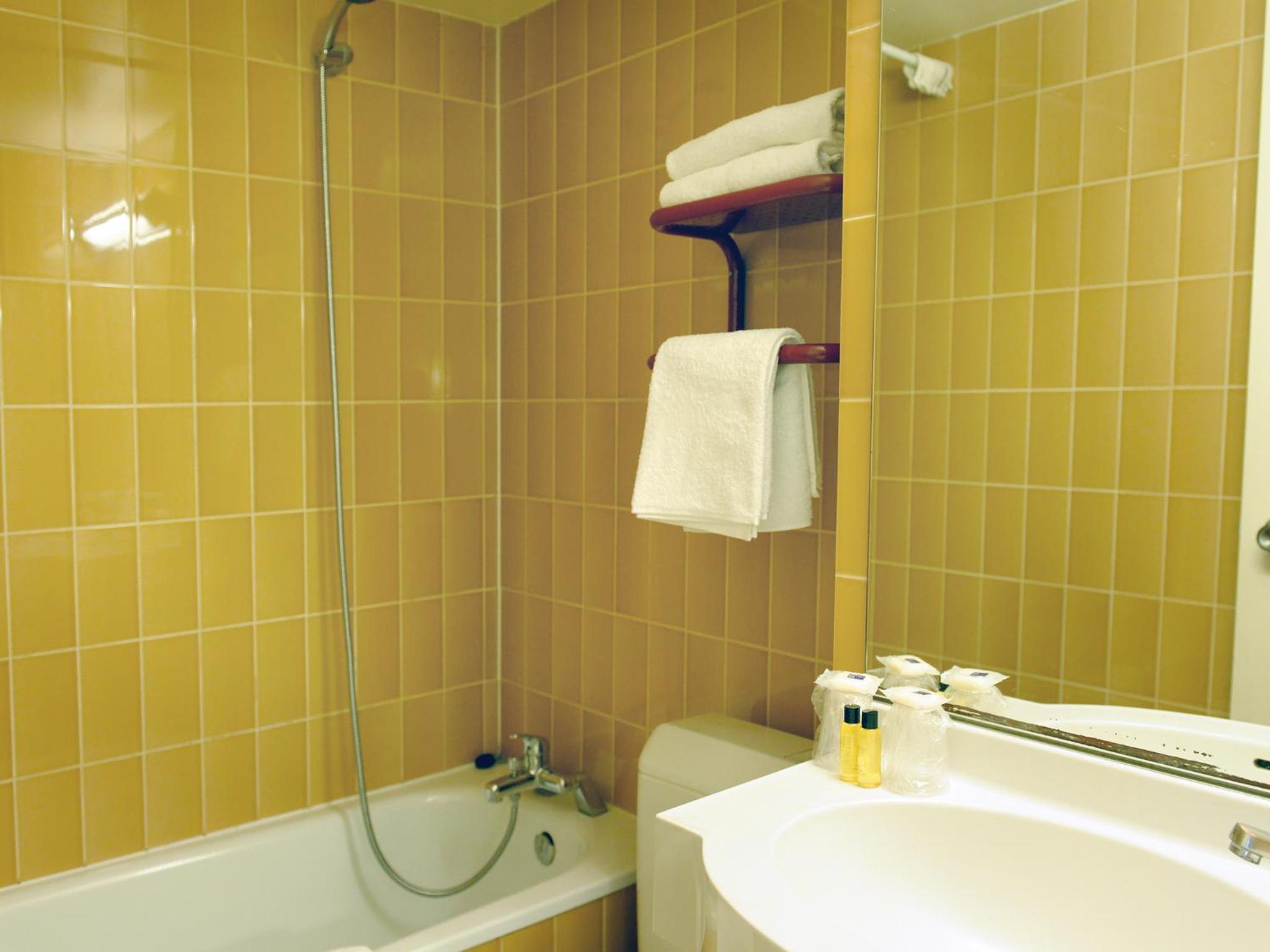 Adjoining Double Rooms