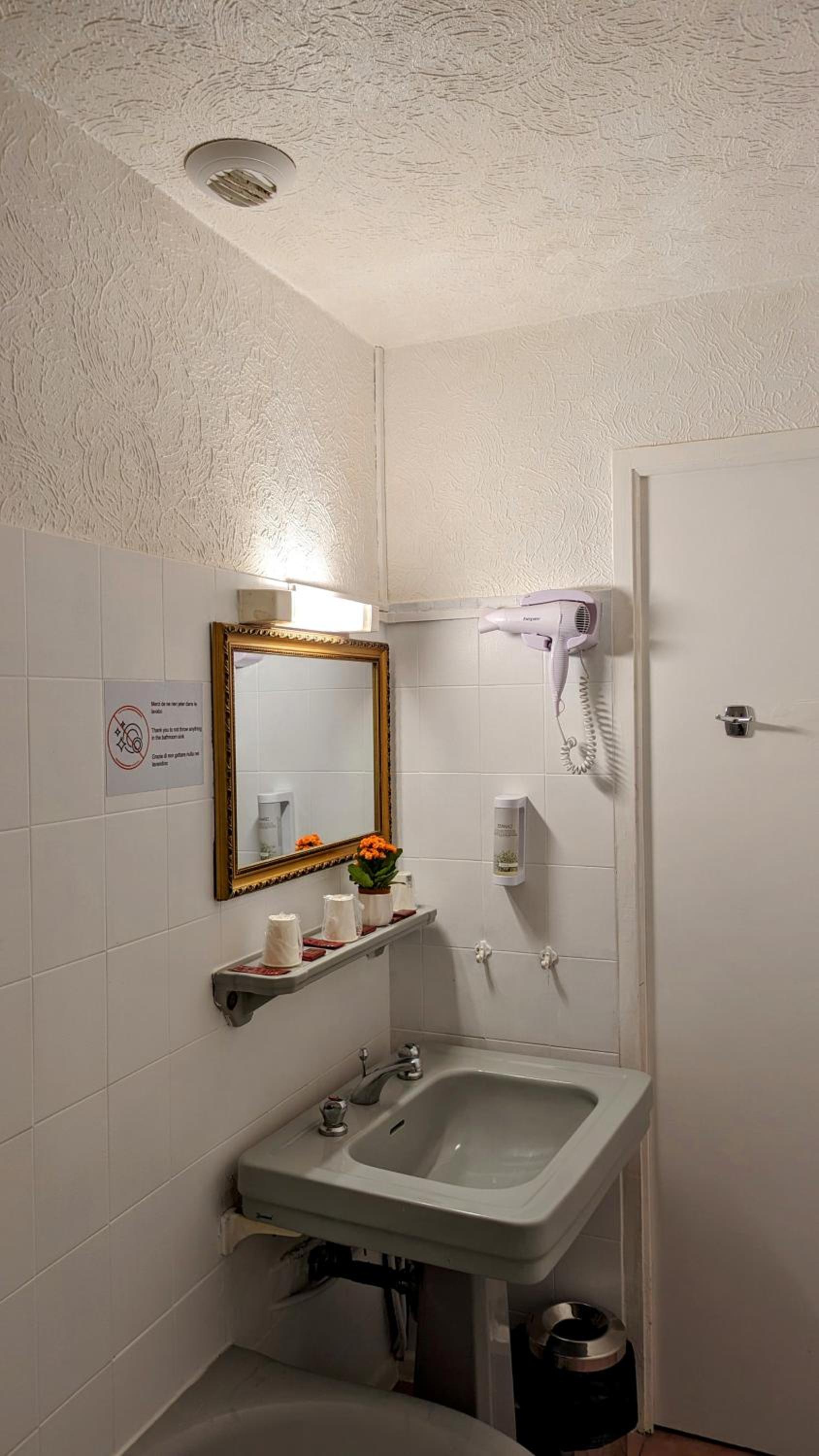 Triple Room With Bath