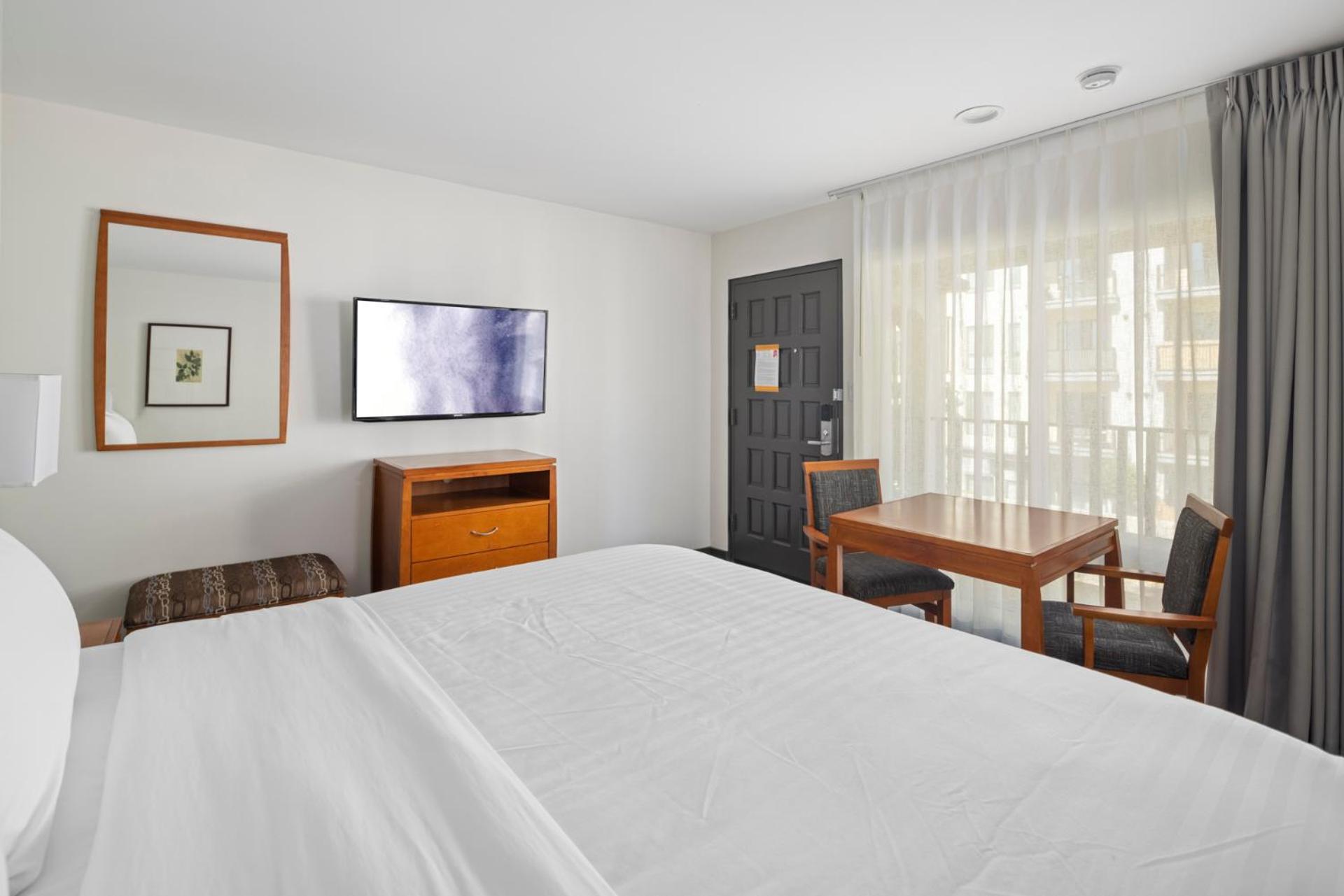 Queen Room - Disability Access