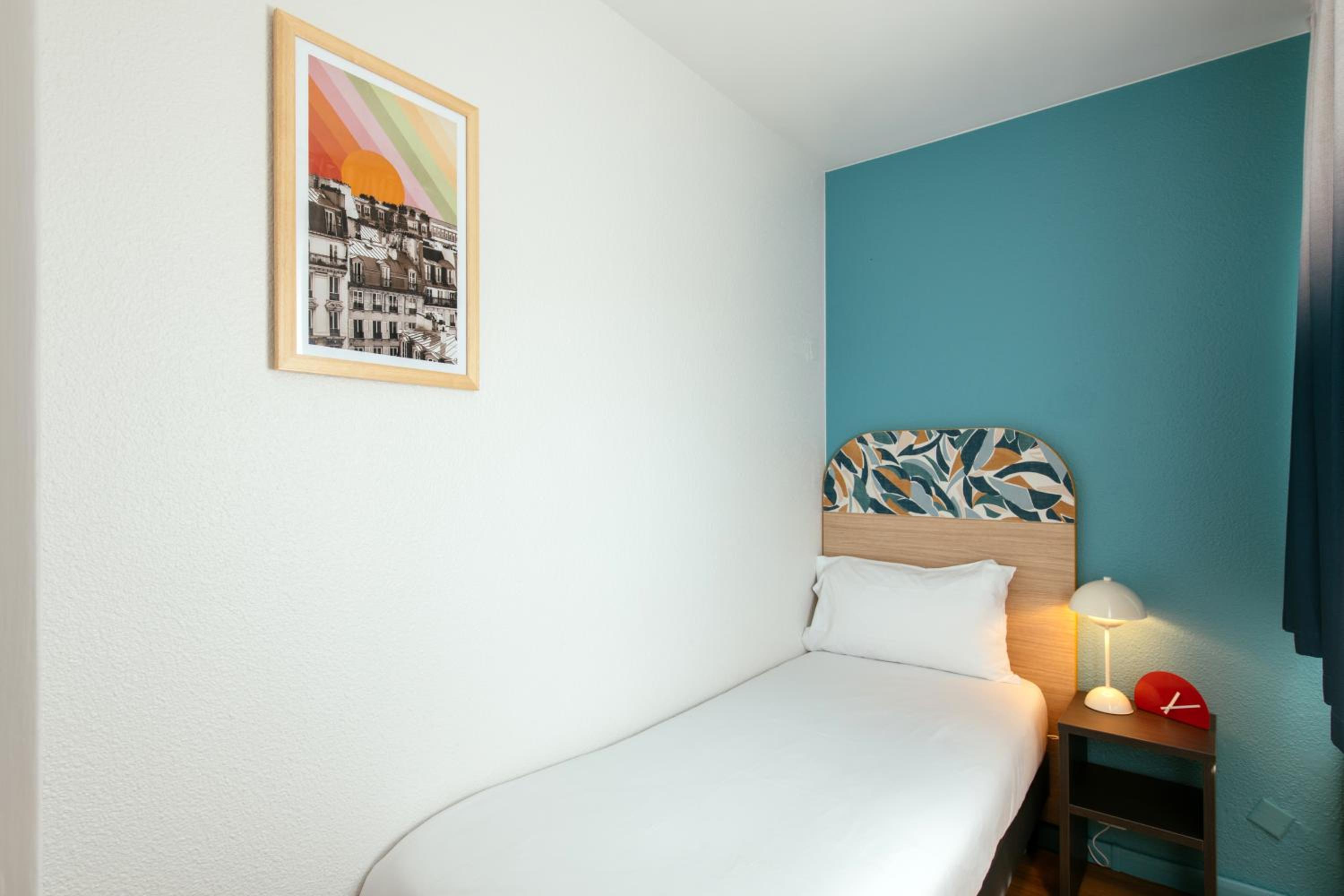 Studio (3 Adults)