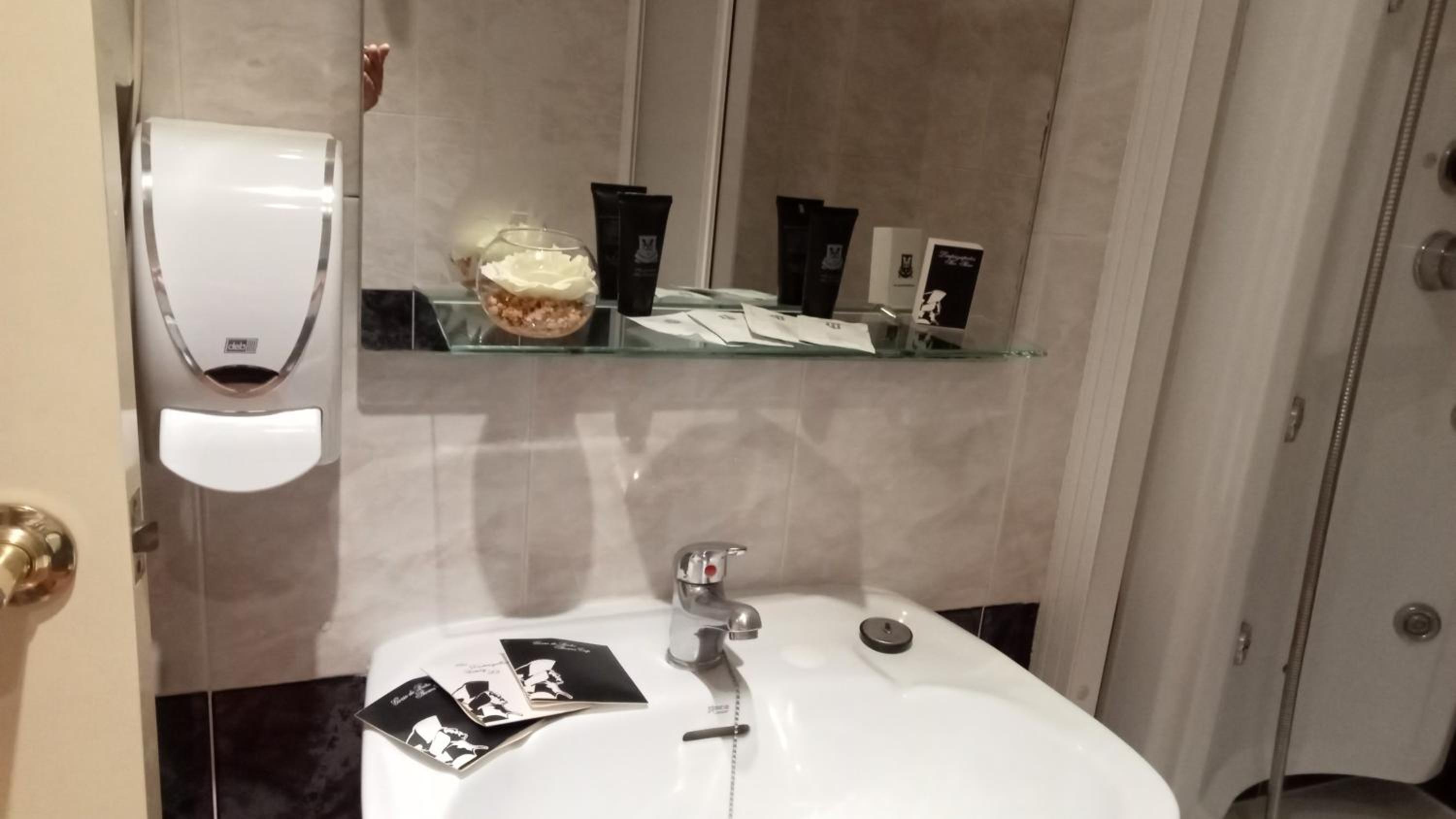 Classic Quadruple Room