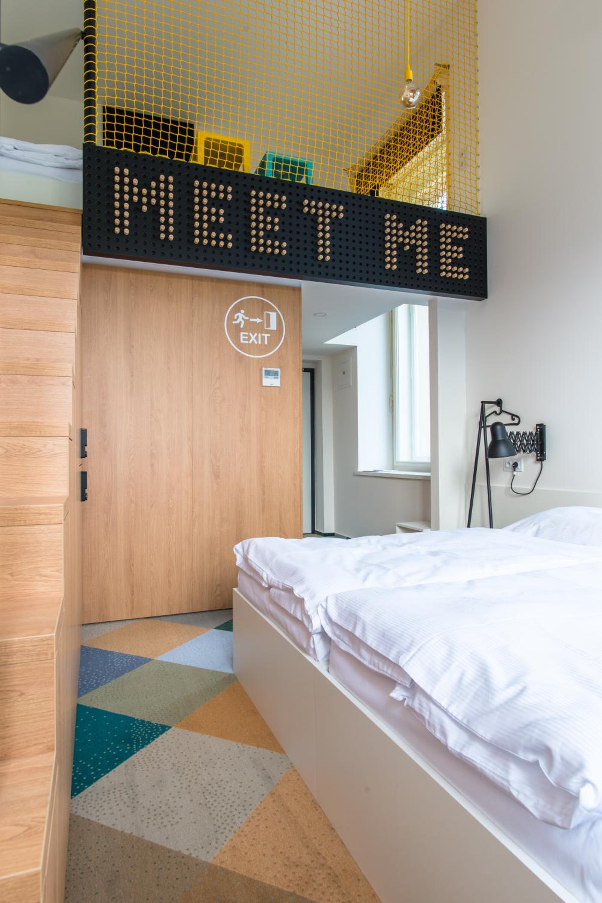  Bed in Mixed Dormitory Room 