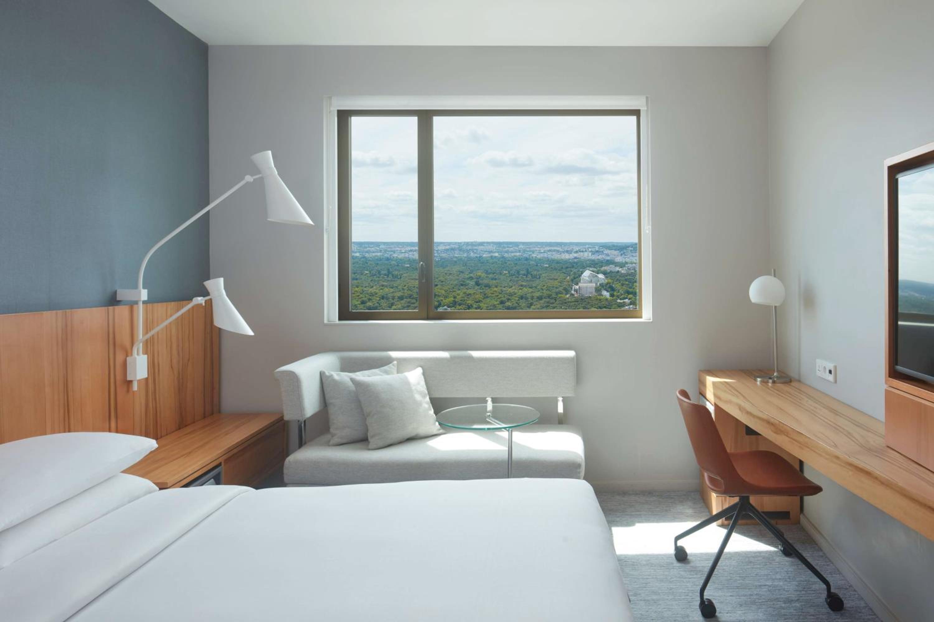 King Room - High Floor/Club Access