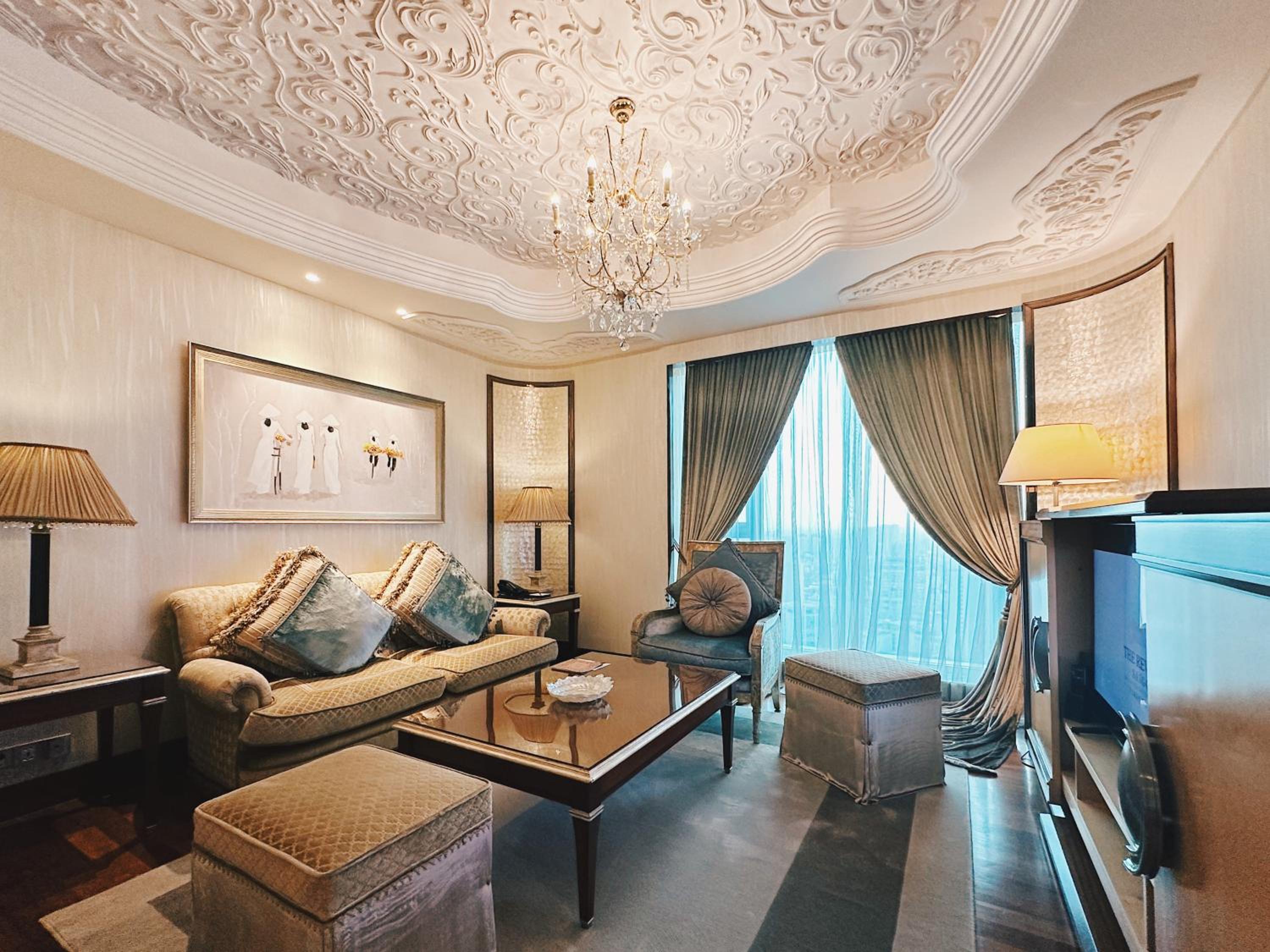 Executive Suite High Floor with Executive Lounge Access