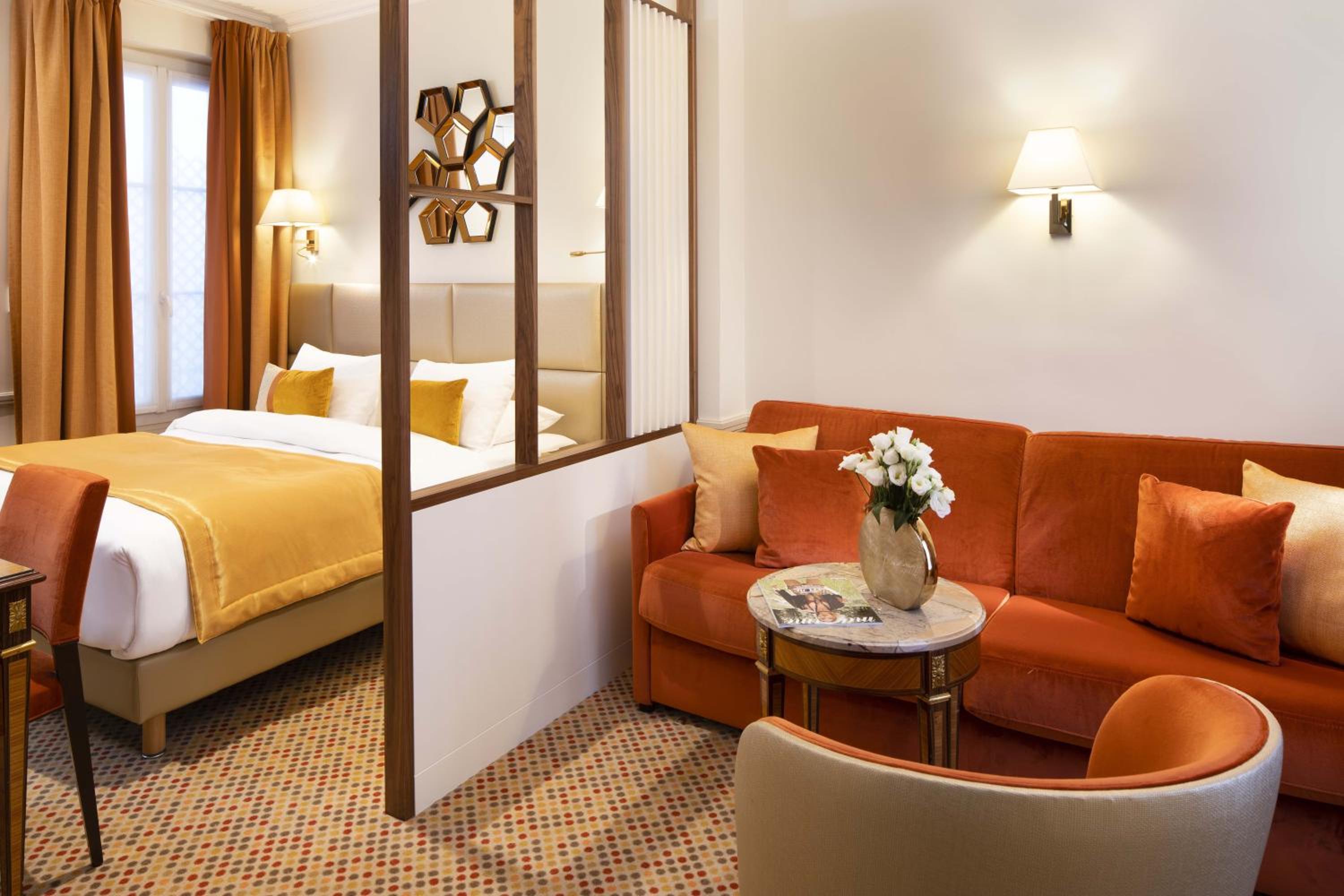 Deluxe Quadruple Room