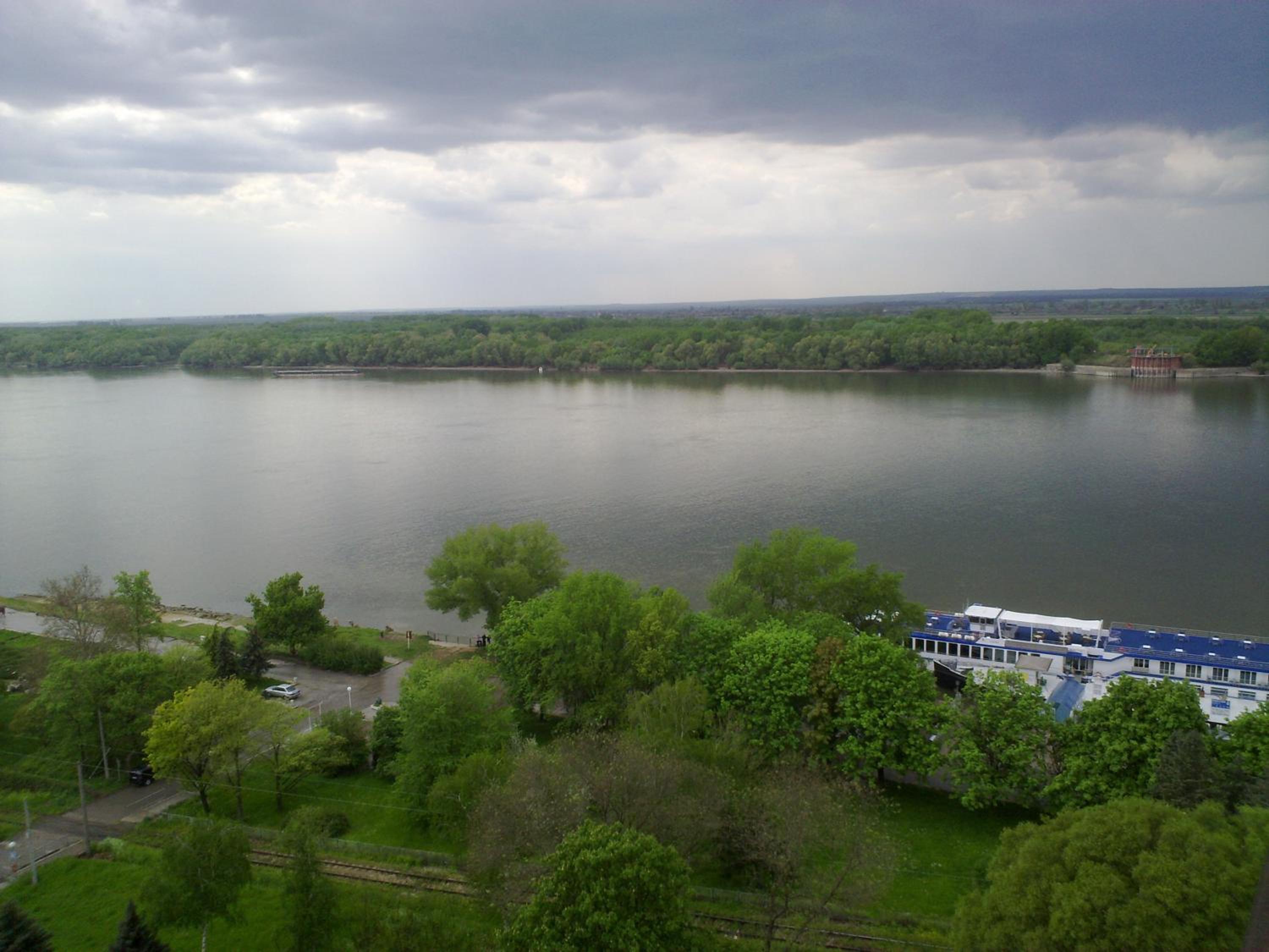 Executive Double Room with River View and Free Parking
