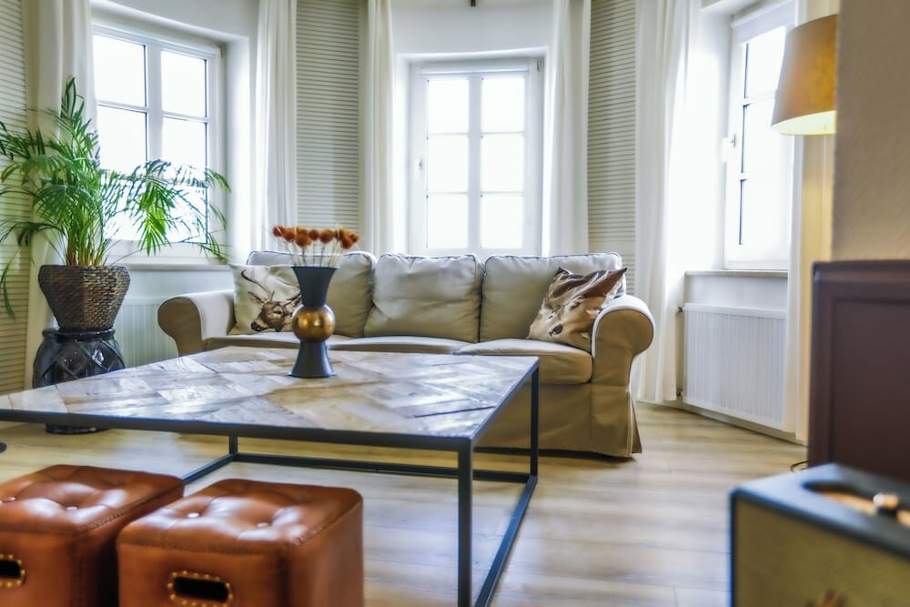 Deluxe Double Room (Showroom)