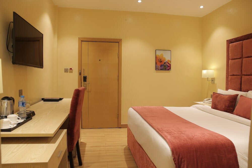 Deluxe Room, 1 King Bed