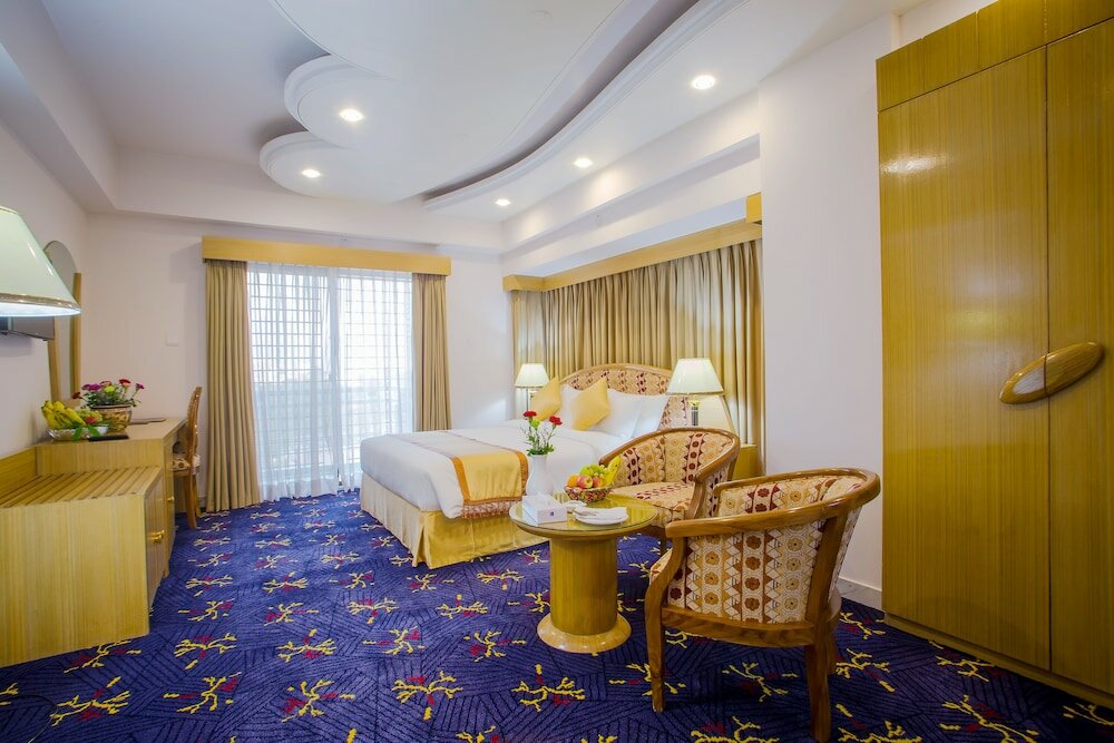 Deluxe Double Room Single Use, 1 King Bed, Non Smoking