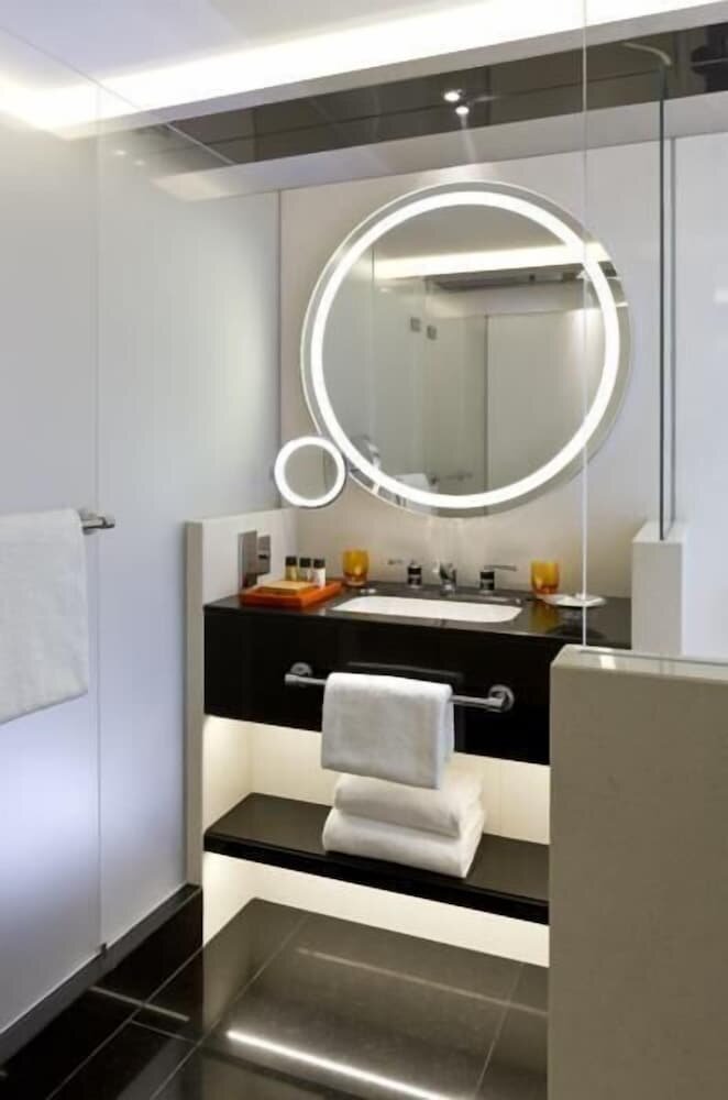 Economy Suite, 1 King Bed, City View