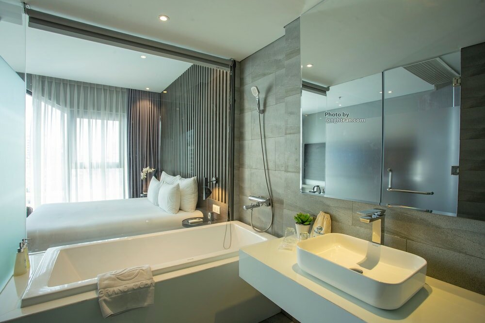 Junior Suite Double With City View