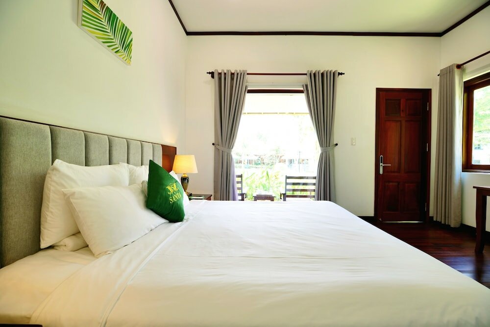 Premium Room, Pool View