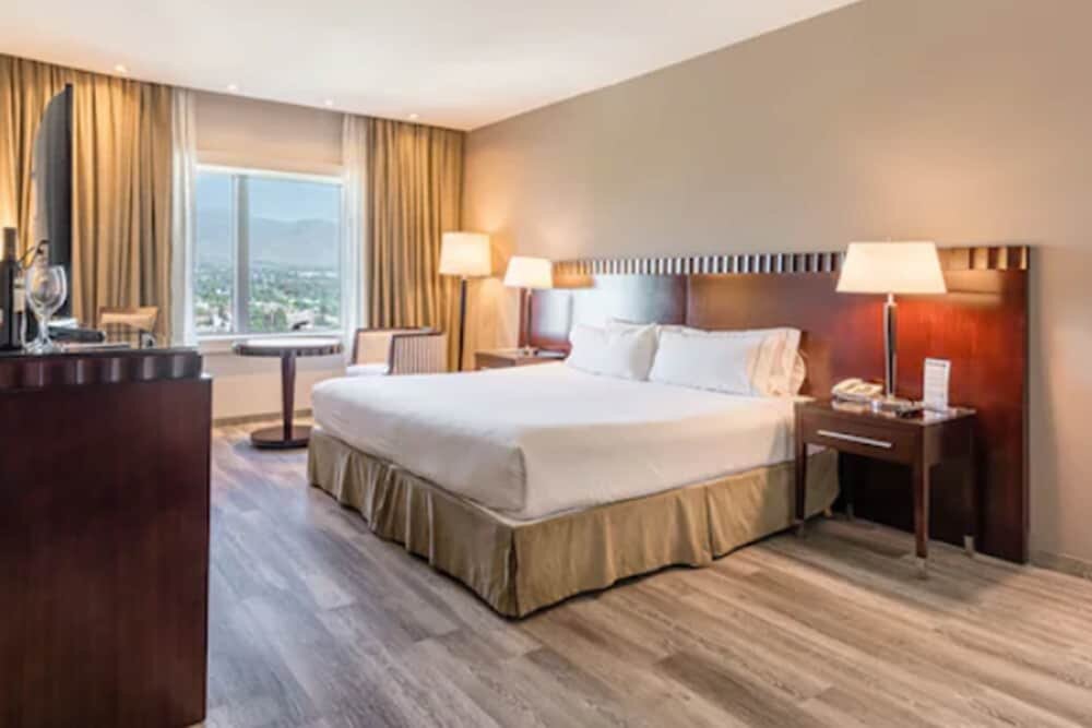 Room (Diplomatic City)