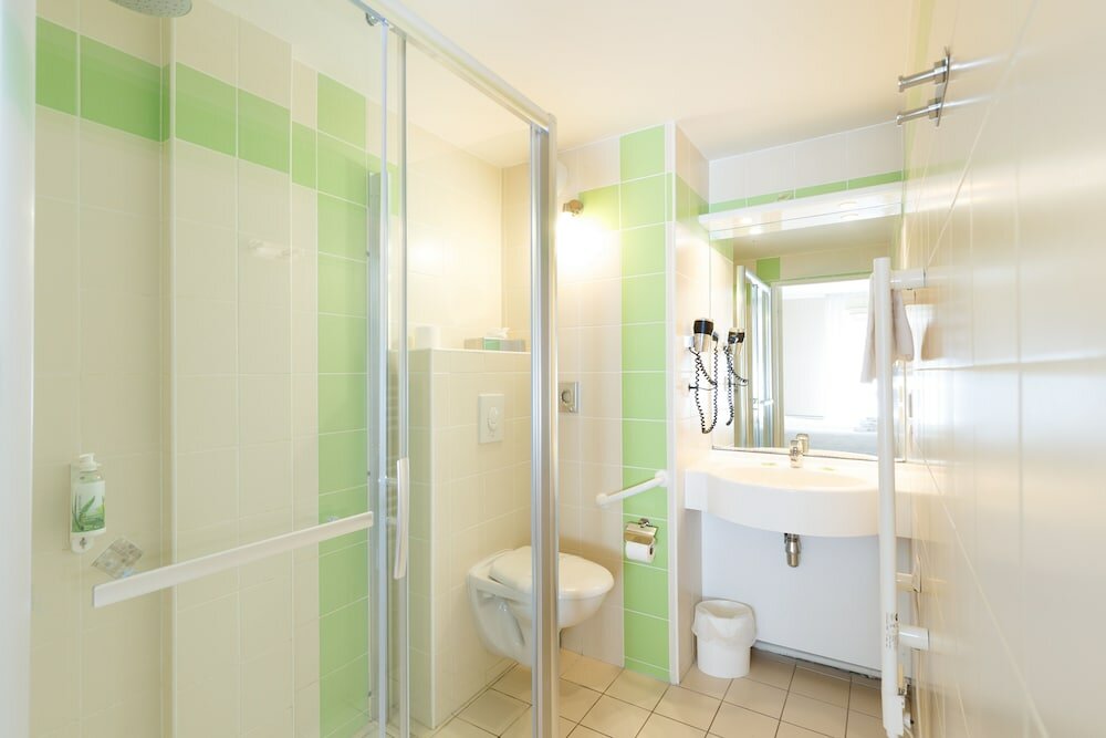 Superior Studio, 1 Queen Bed