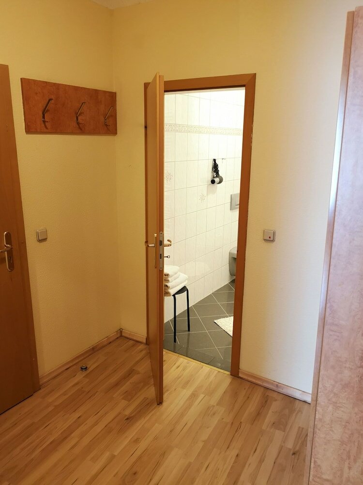 Classic Twin Room, 2 Twin Beds, City View (Lichtentaler Strasse 19)