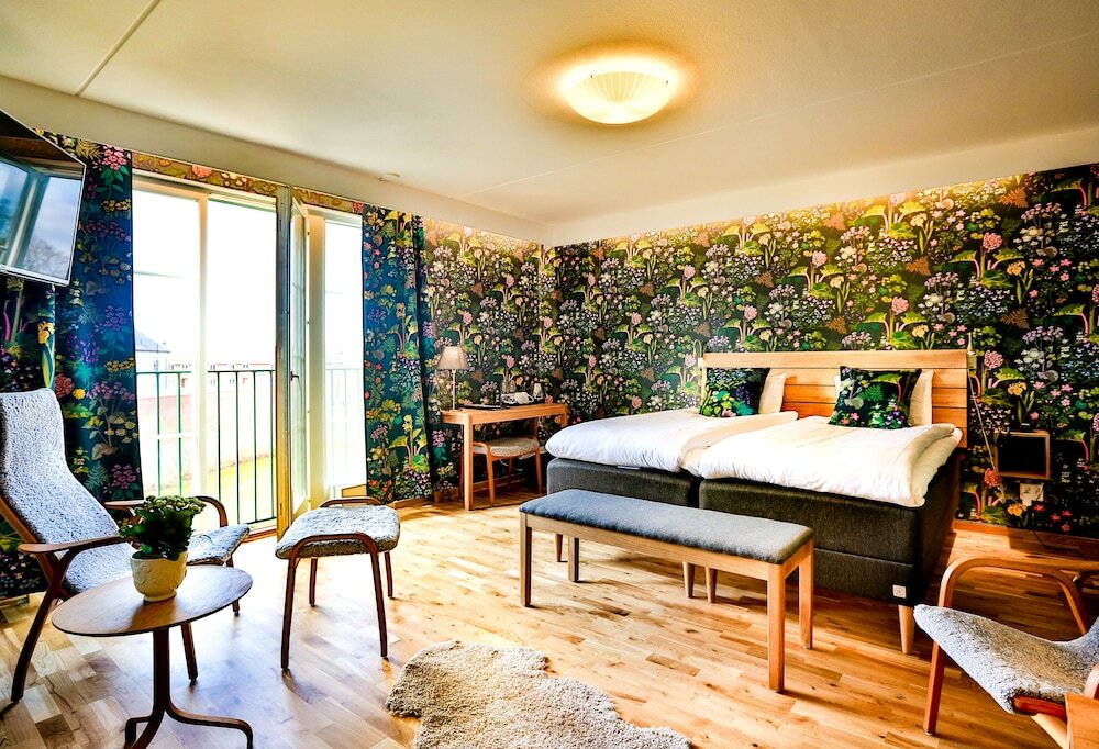 Superior Double Room (With a walk, 2x90 beds)