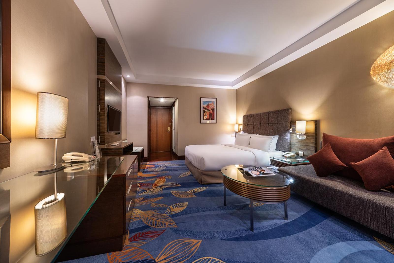 Premier King Room