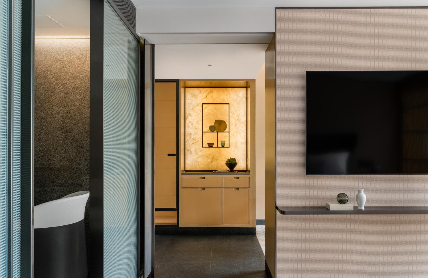 1 Super King Studio Suite Kowloon View