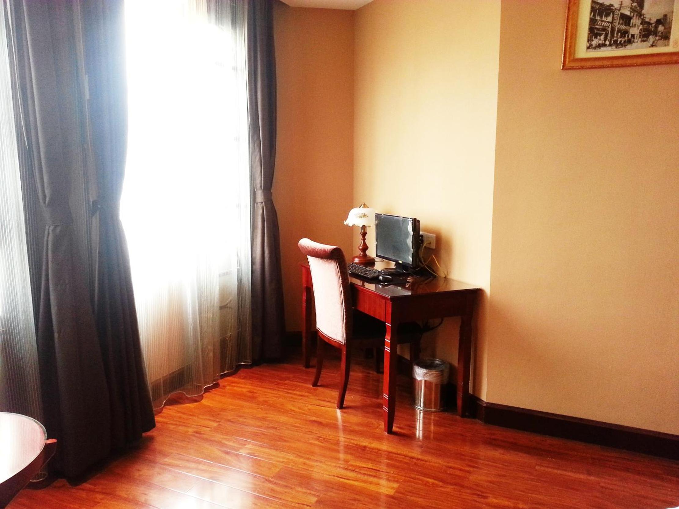 Deluxe Double or Twin Room