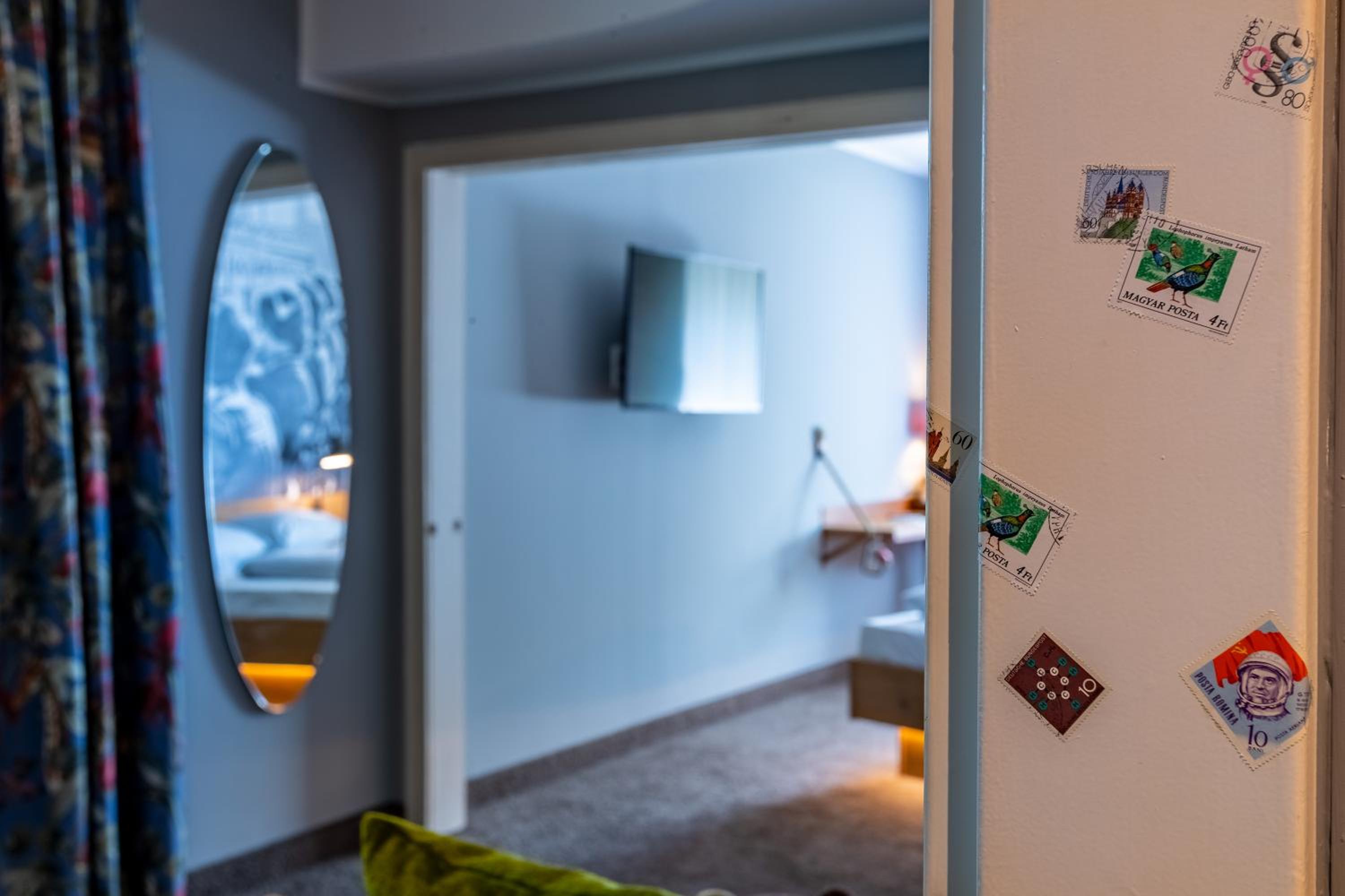 Doppelzimmer „Comfy Maxy“ zum Teil mit Balkon