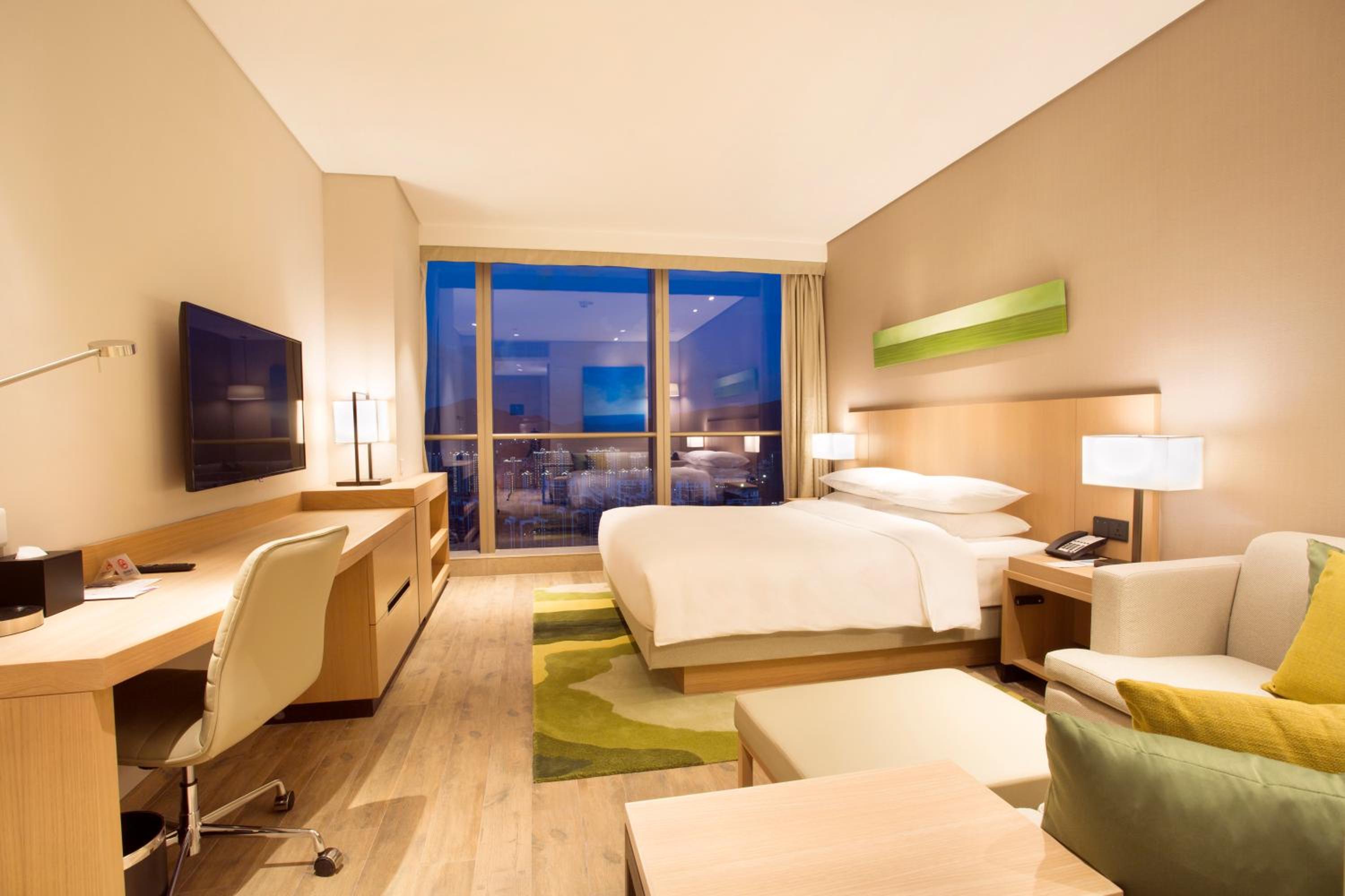 King Room with Sofa Bed