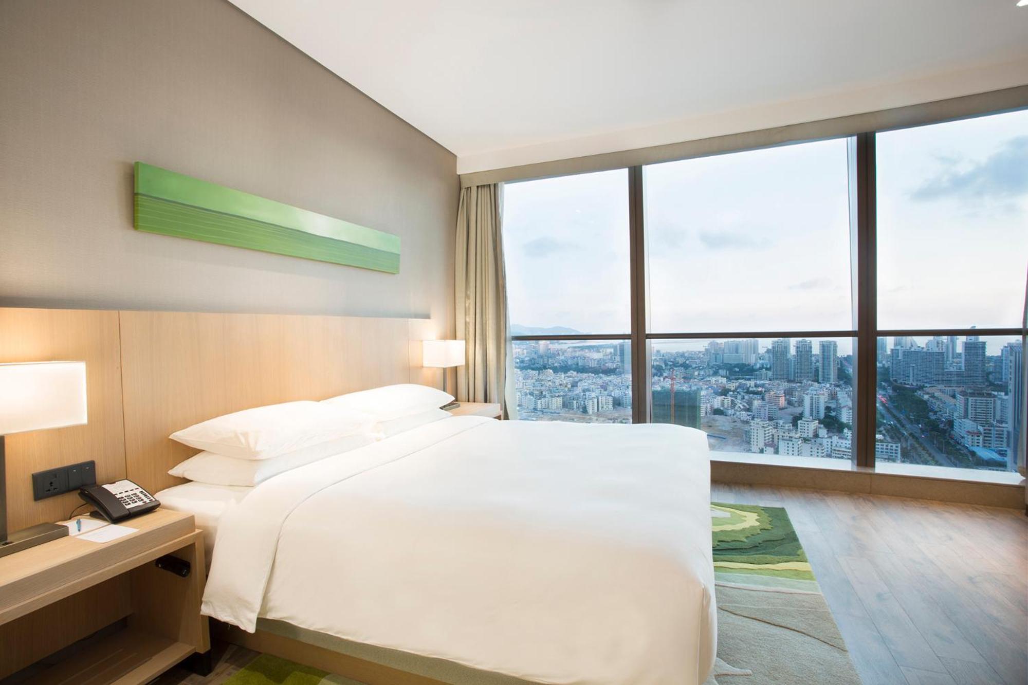 King Room with Sofa Bed and Ocean View