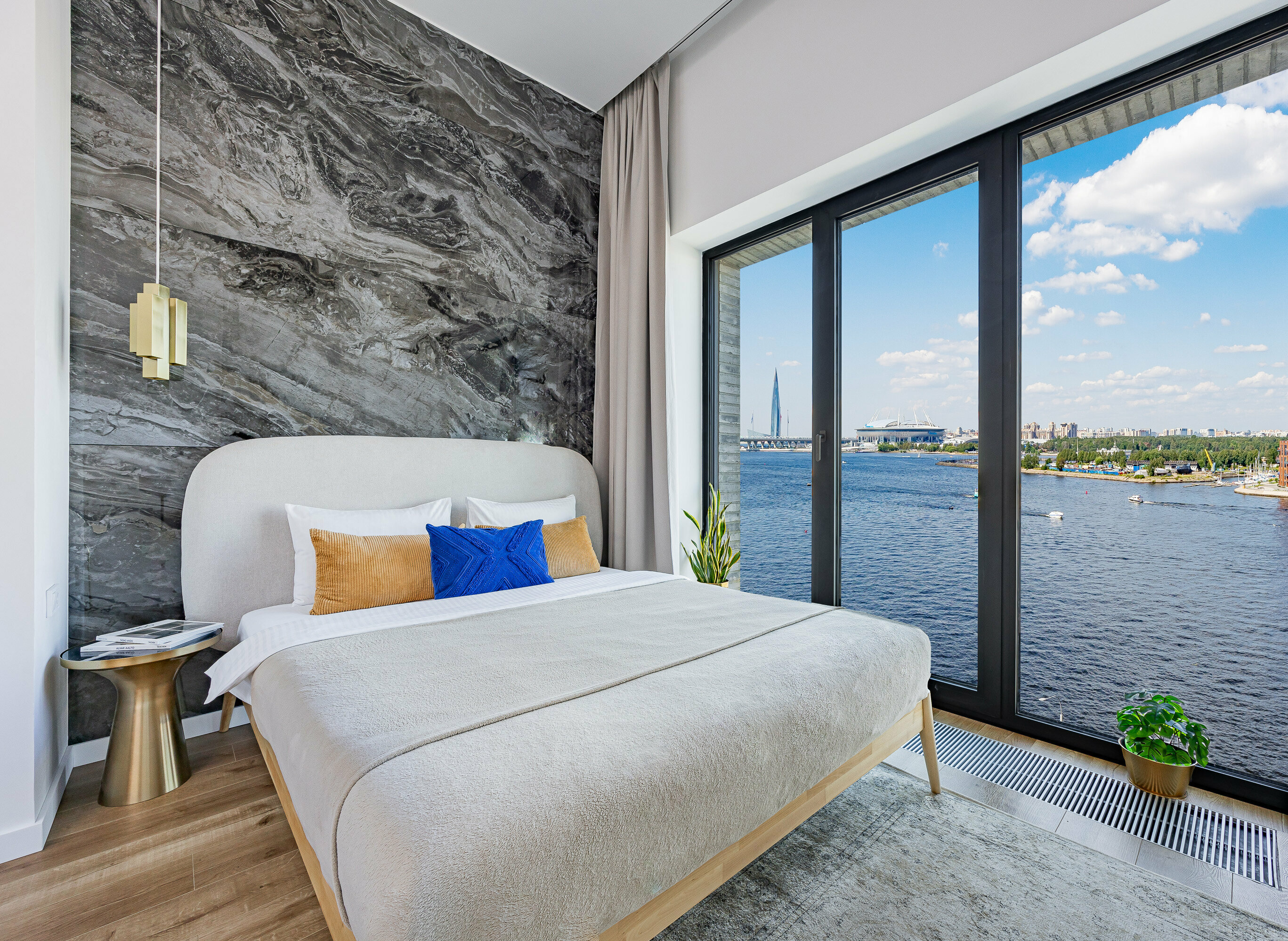 Студио Deluxe с видом на Реку ( Высокий этаж)