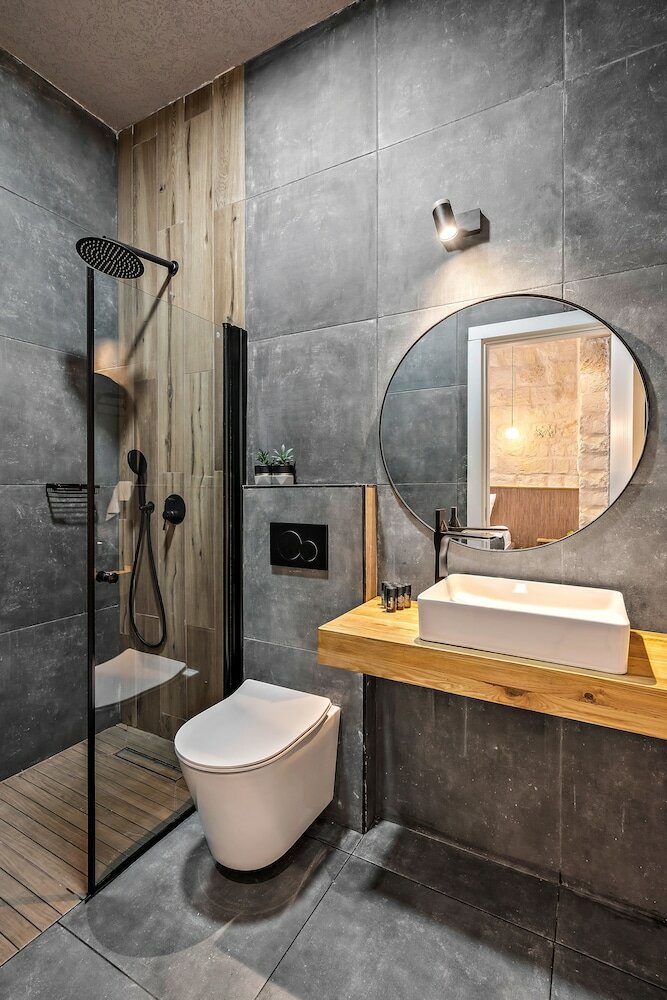 Business Double Room, 1 King Bed, Garden View