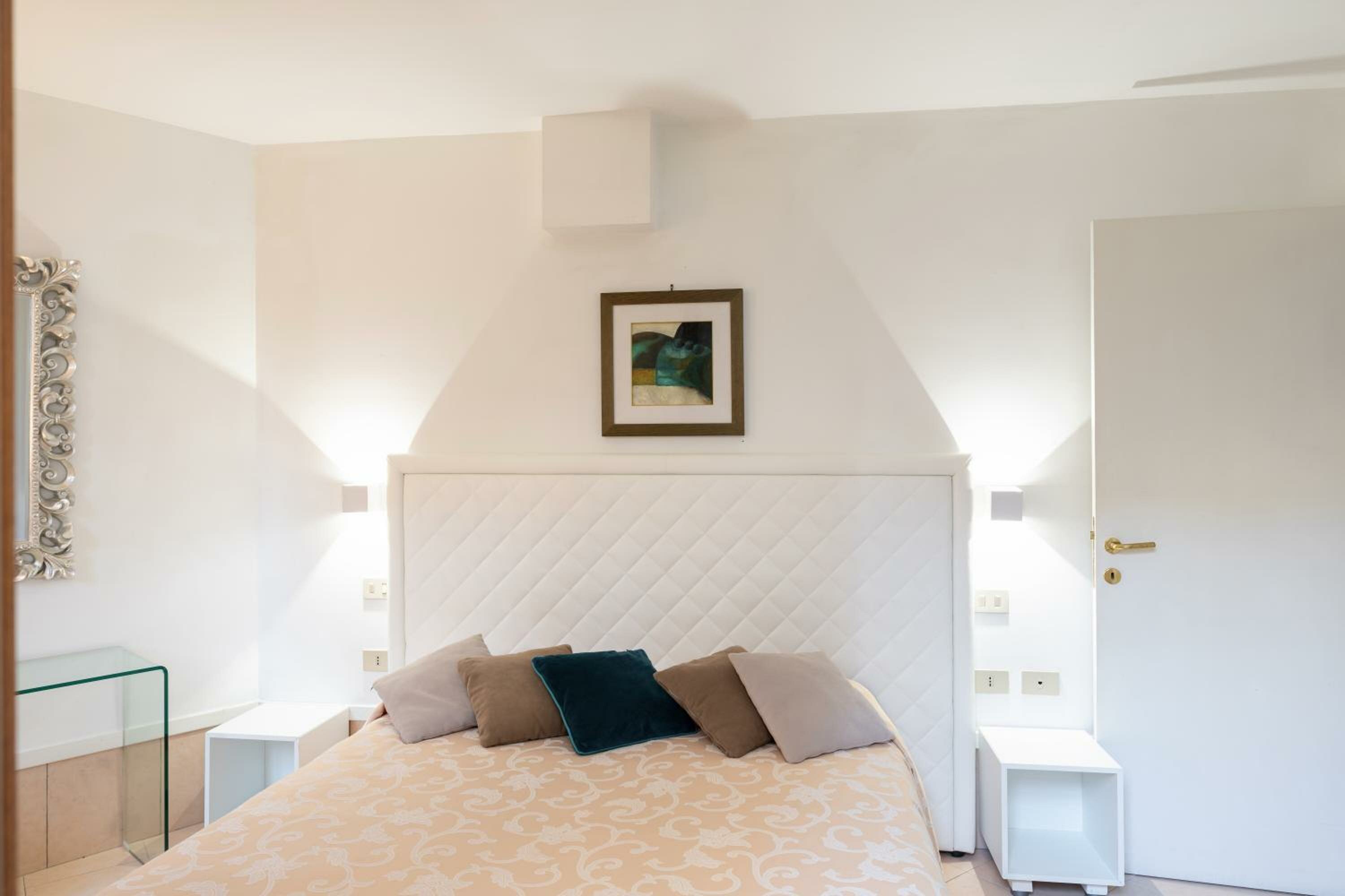 Apartment with Garden View