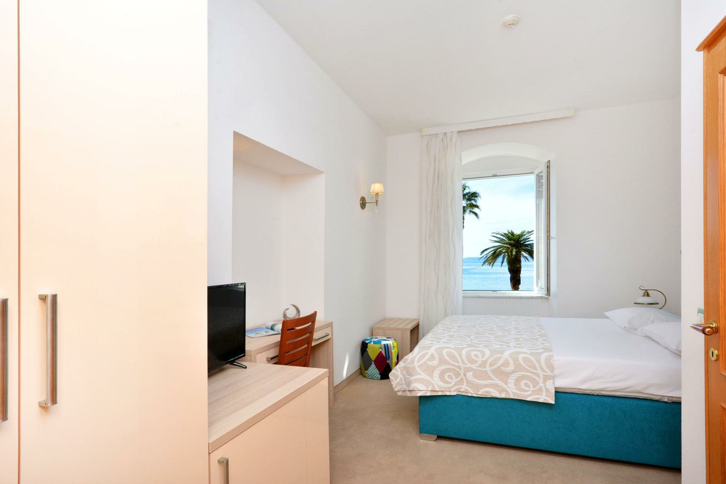 Deluxe Double Room with Sea View