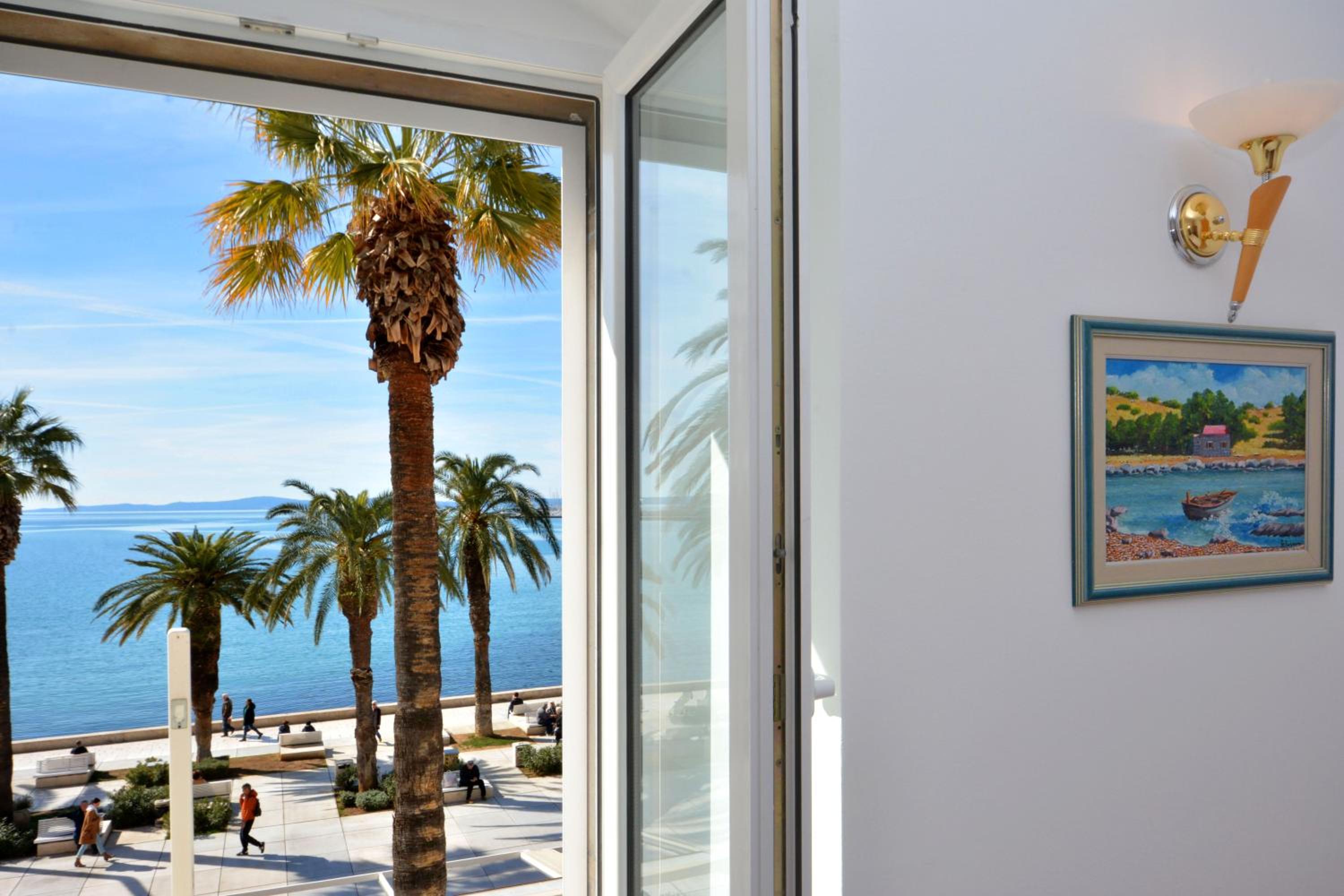 Deluxe Double Room with Sea View