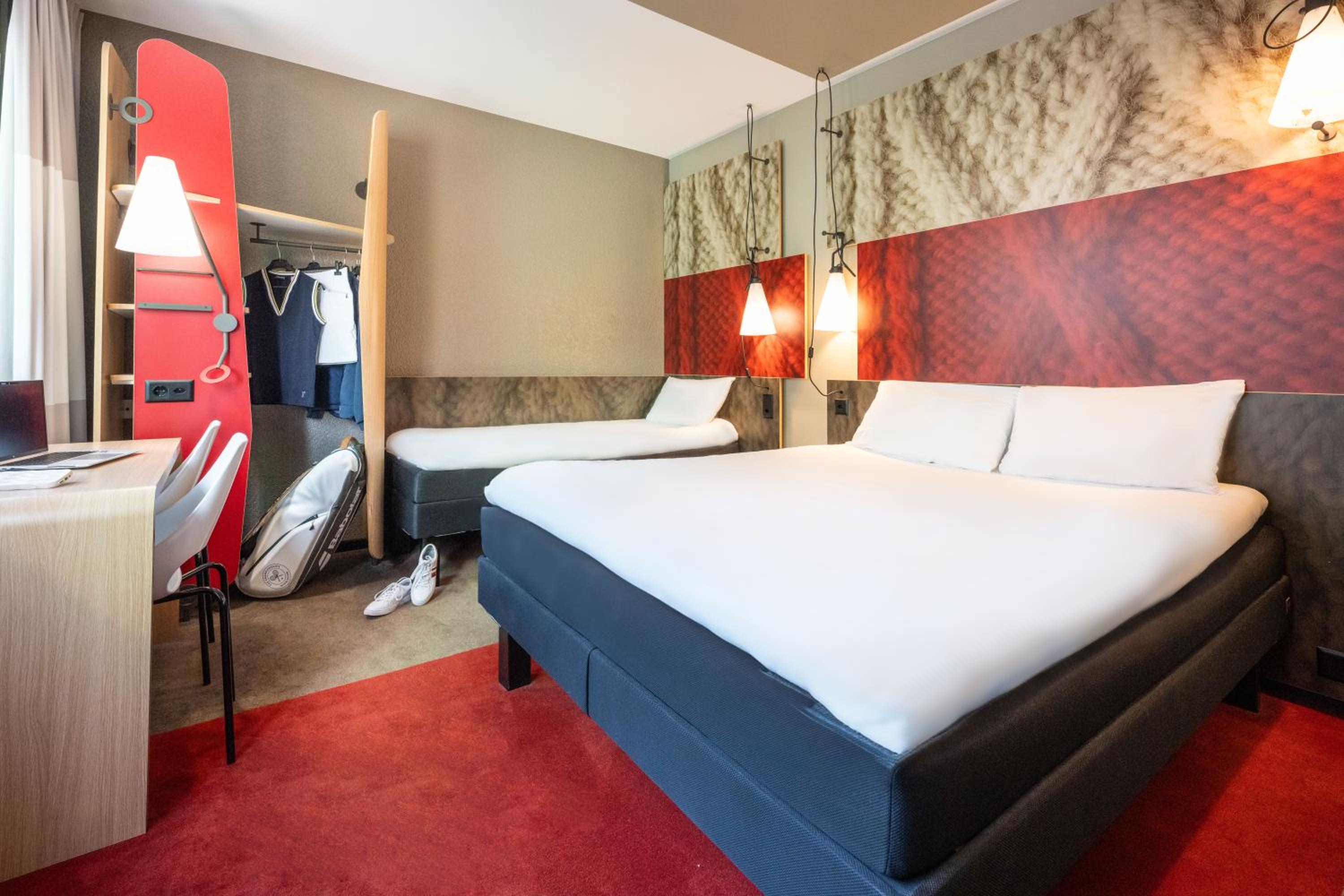 Superior Room with 1 Double Bed and 1 Single Bed - Non-Smoking