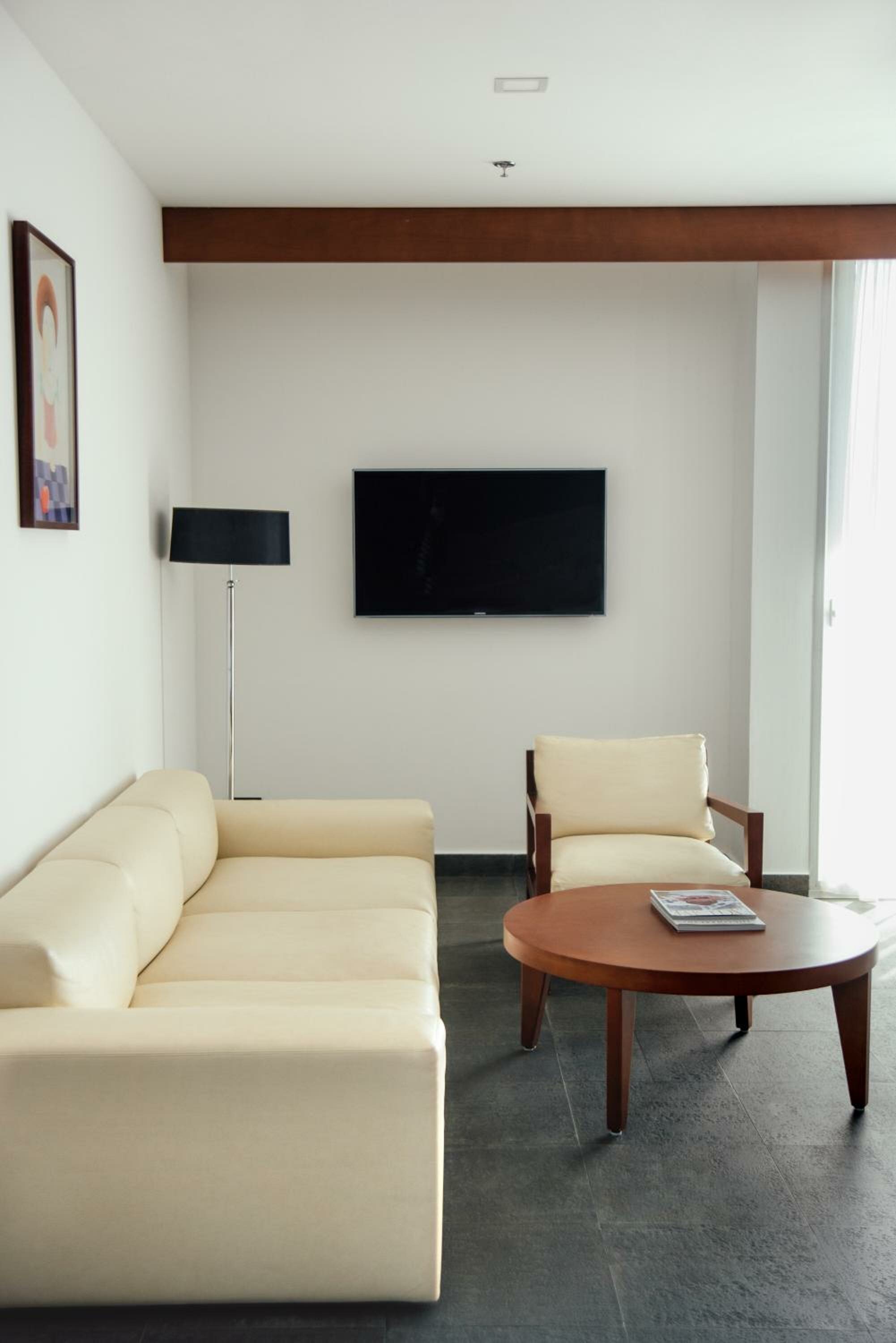 Luxury Suite with Sea View