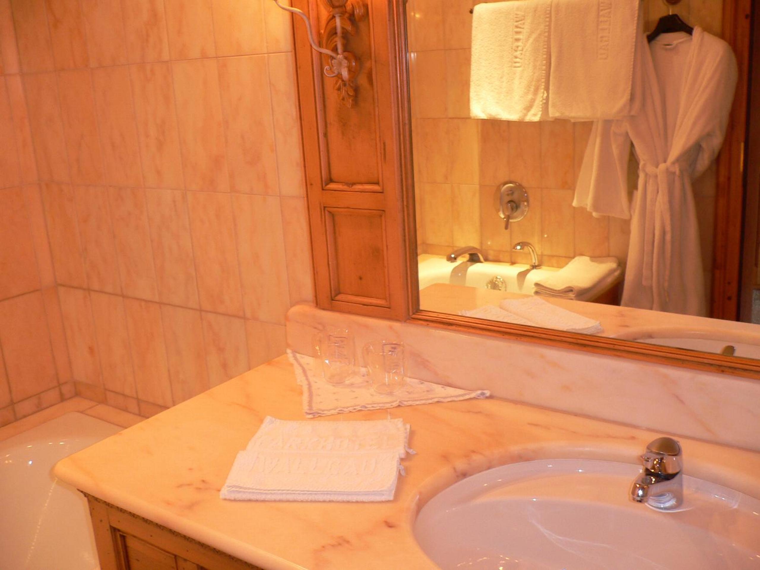 Suite up to 197 ft²