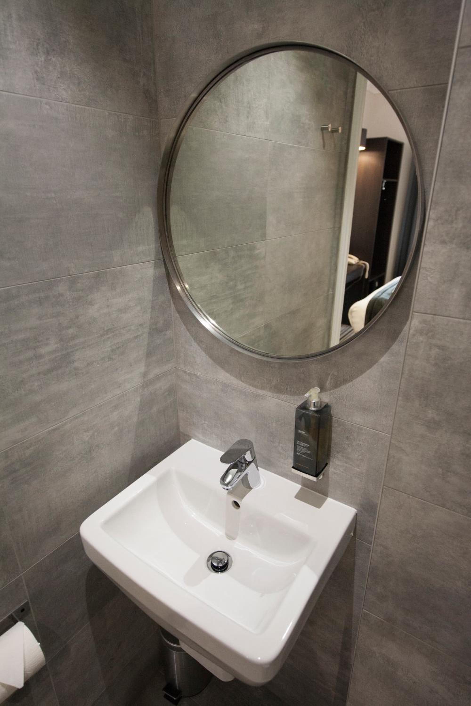 Triple Room with Private Bathroom